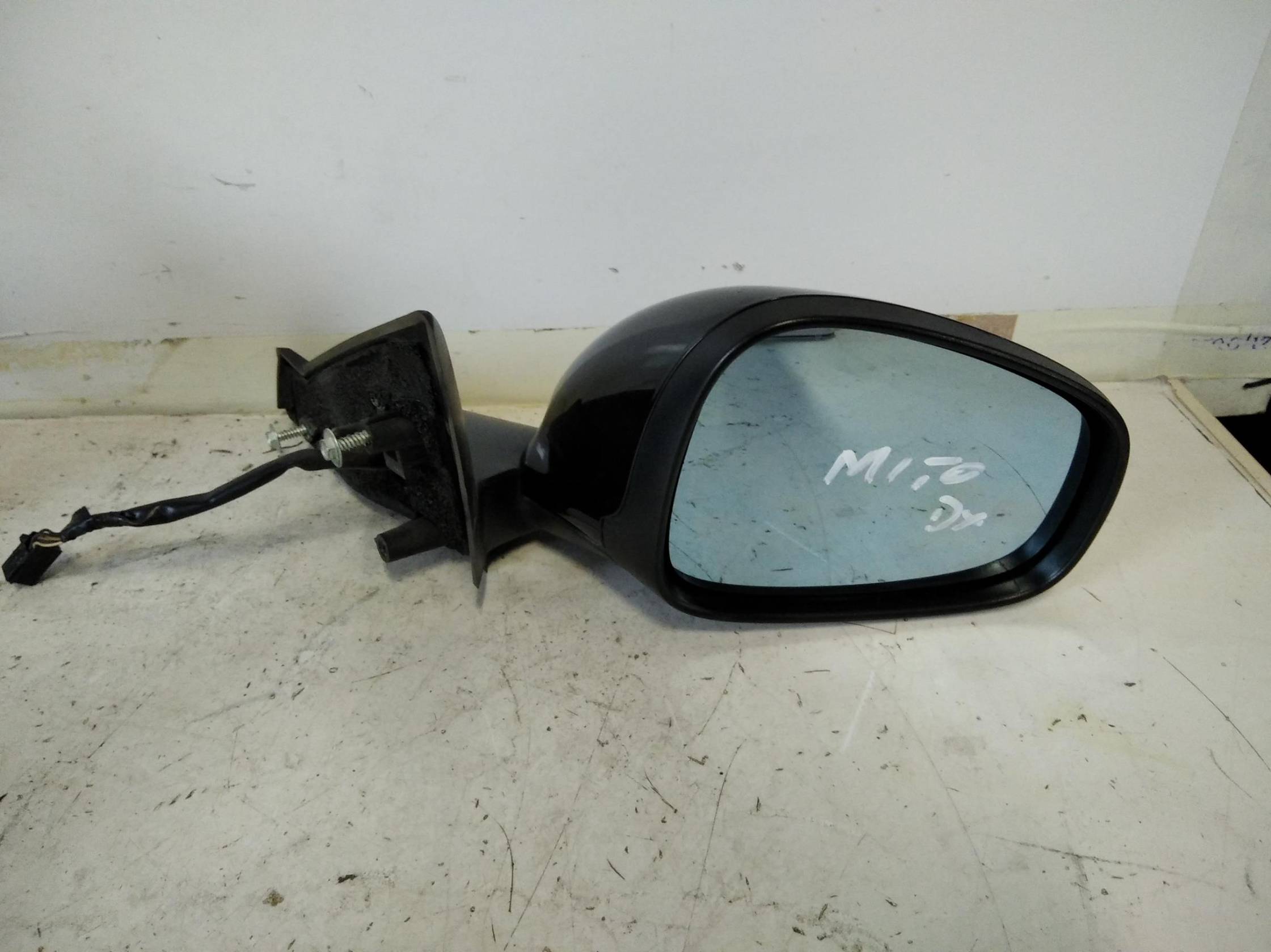 Retrovisore est. regolaz. elettr. dx.