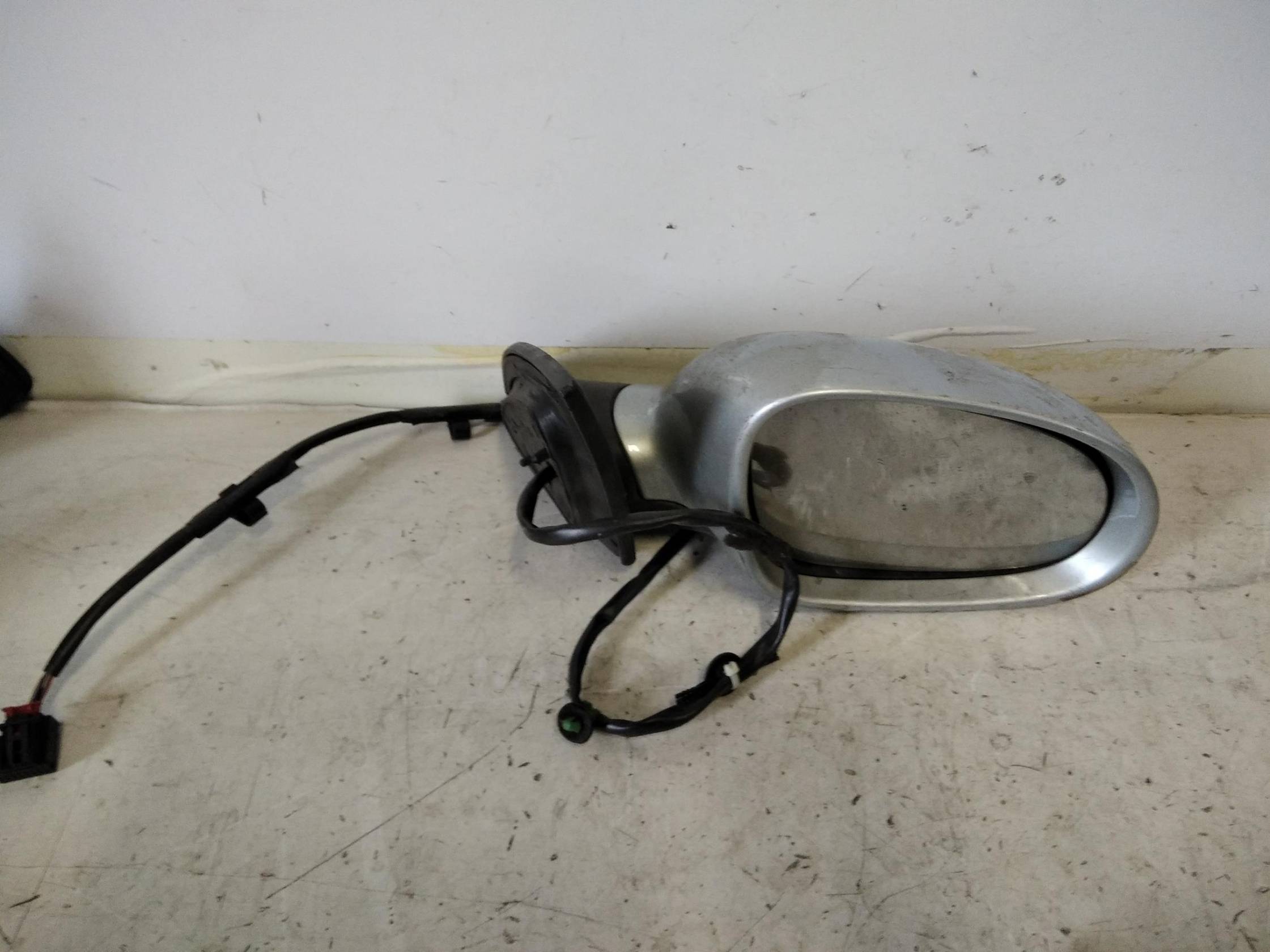 Retrovisore est. regolaz. elettr. dx.