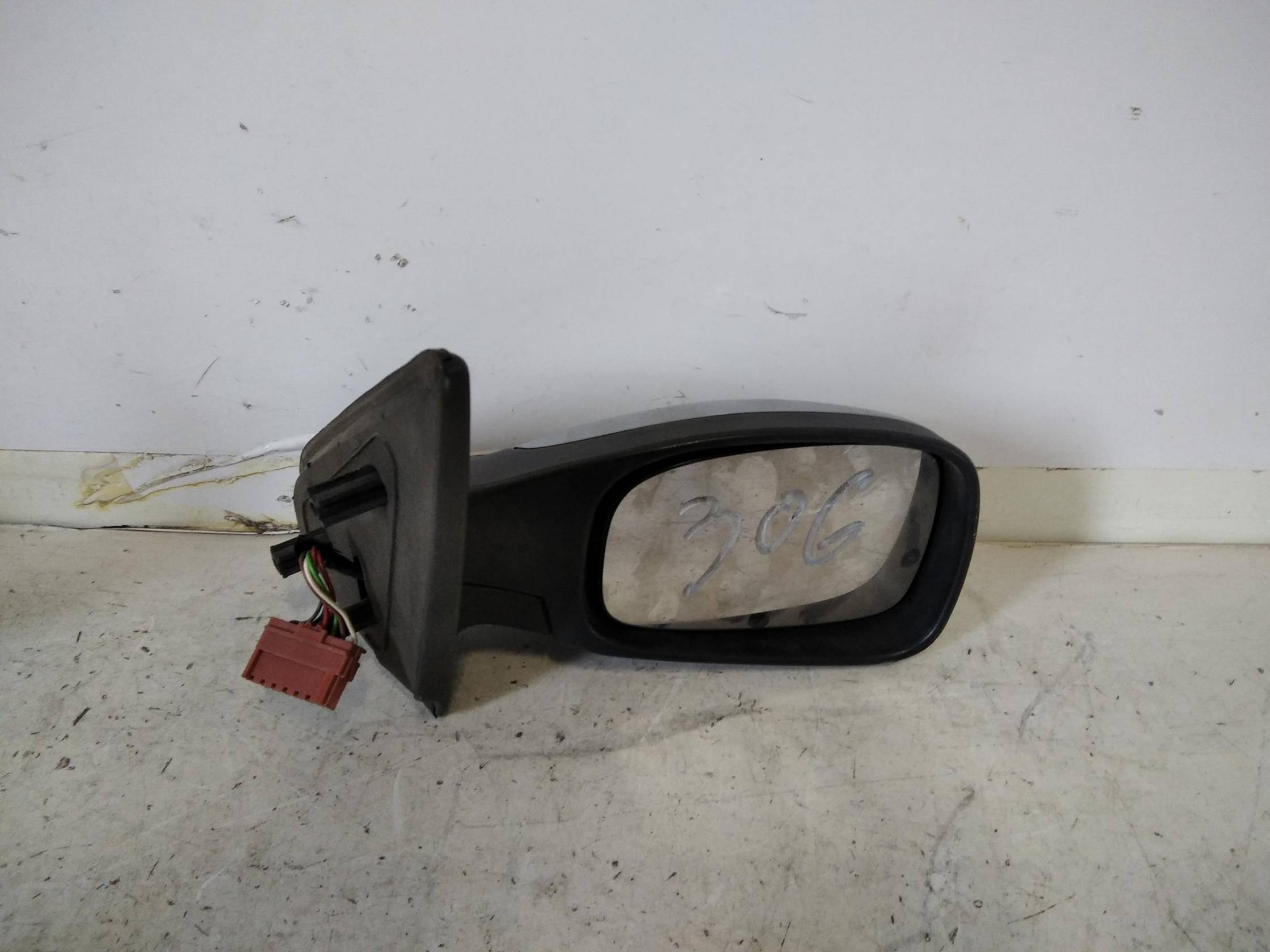 Retrovisore est. regolaz. elettr. dx.