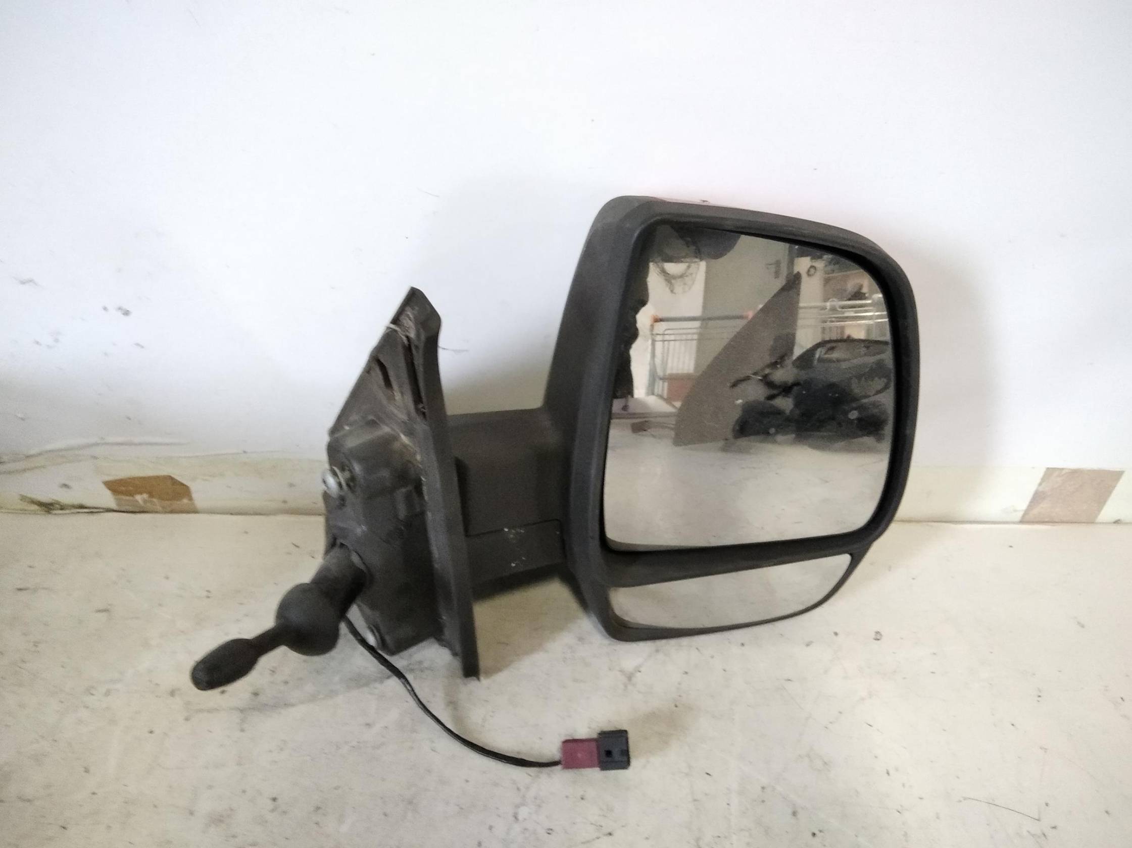 Retrovisore est. dx.