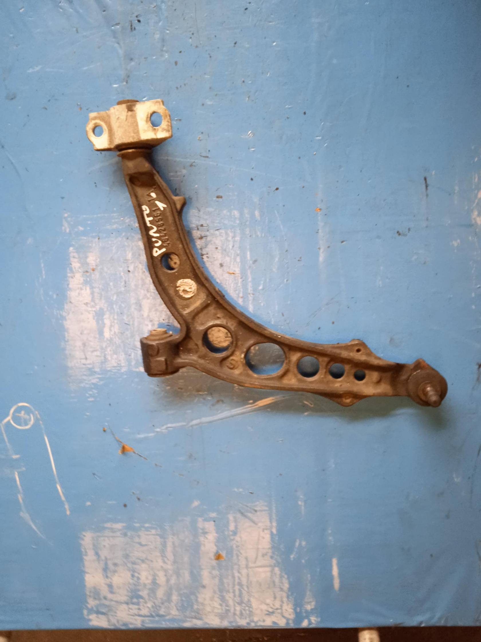 Braccio oscillante sosp. ant. sx.