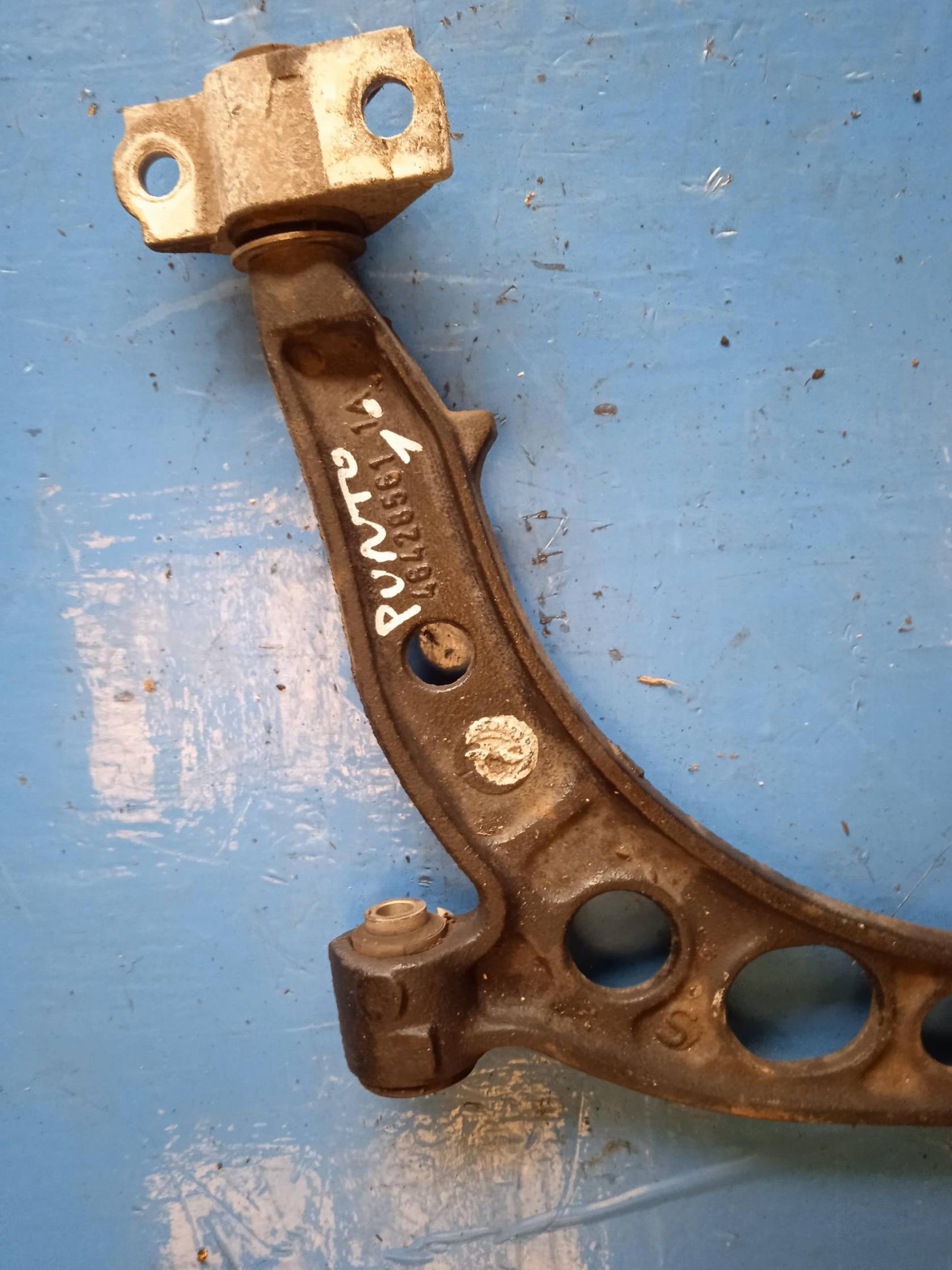 Braccio oscillante sosp. ant. sx.