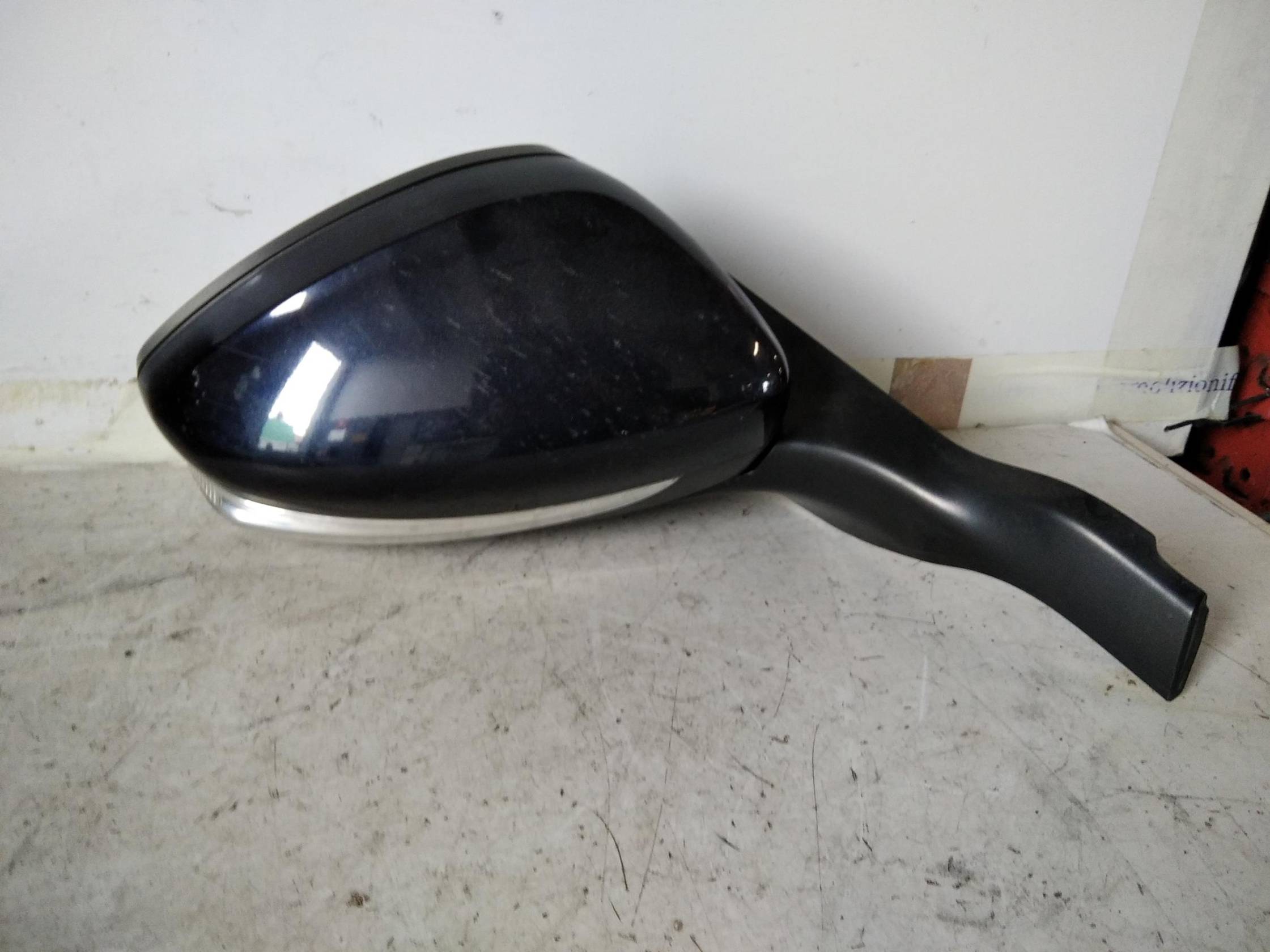 Retrovisore est. regolaz. elettr. dx.