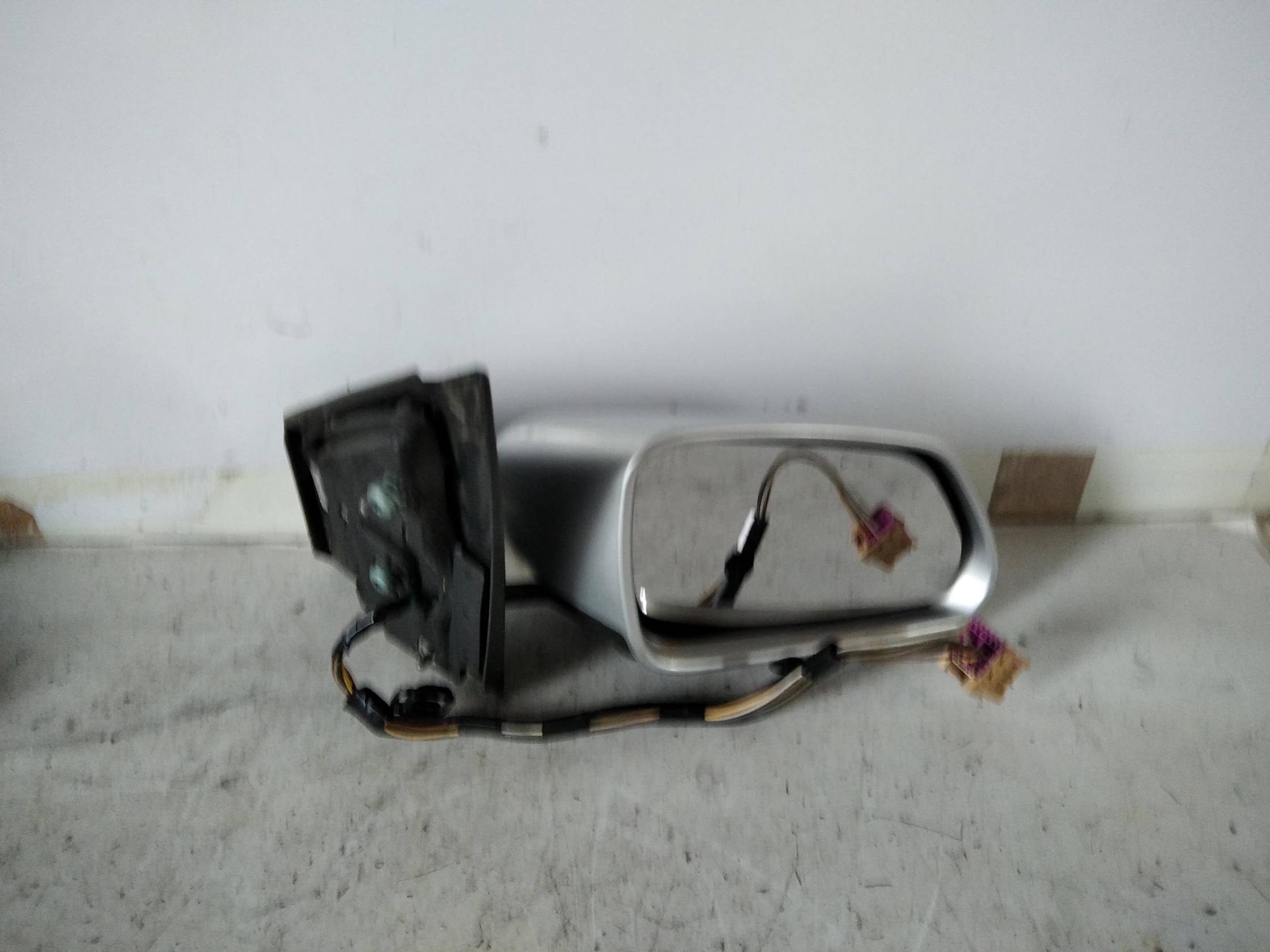 Retrovisore est. dx.