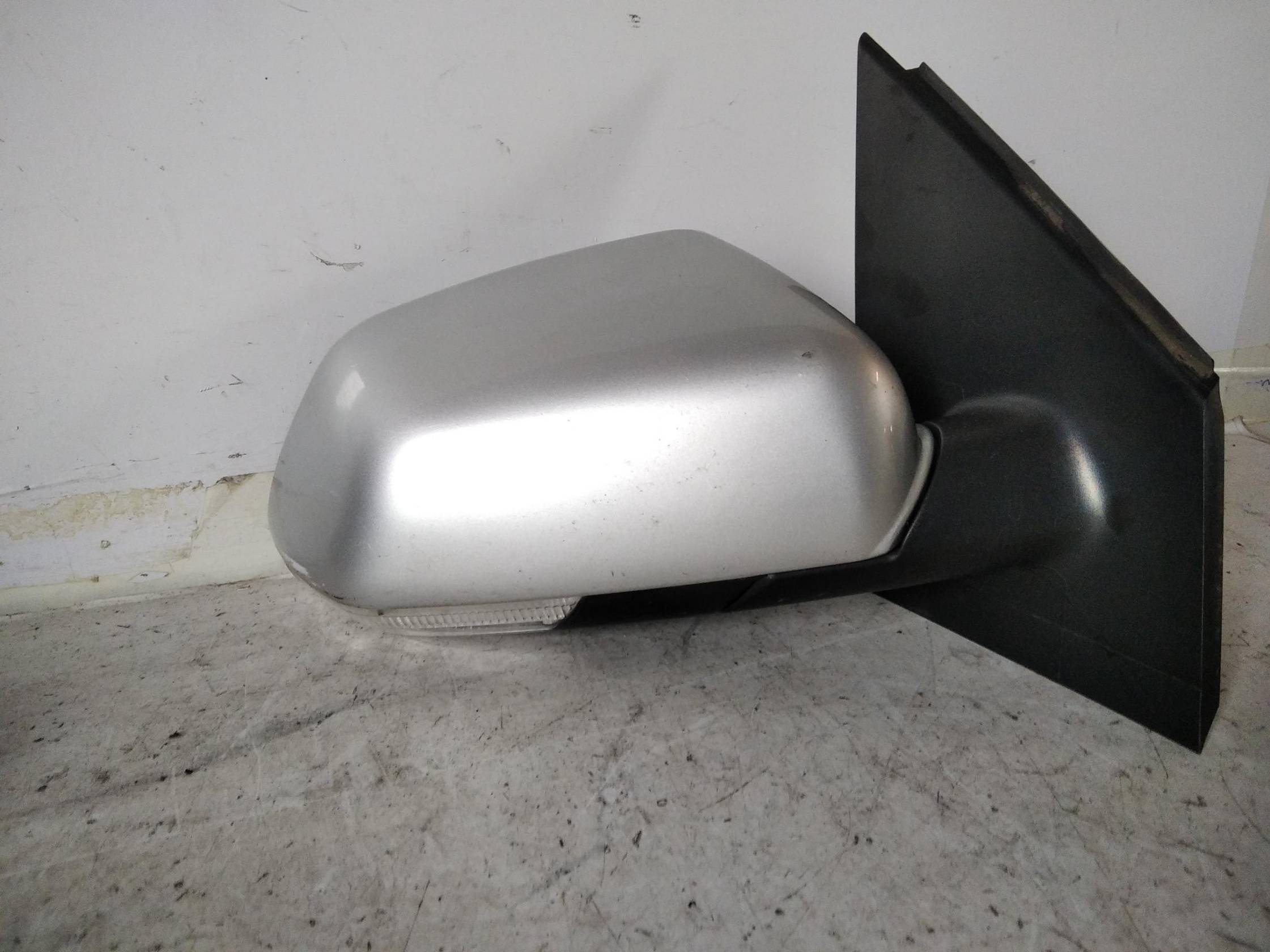 Retrovisore est. dx.