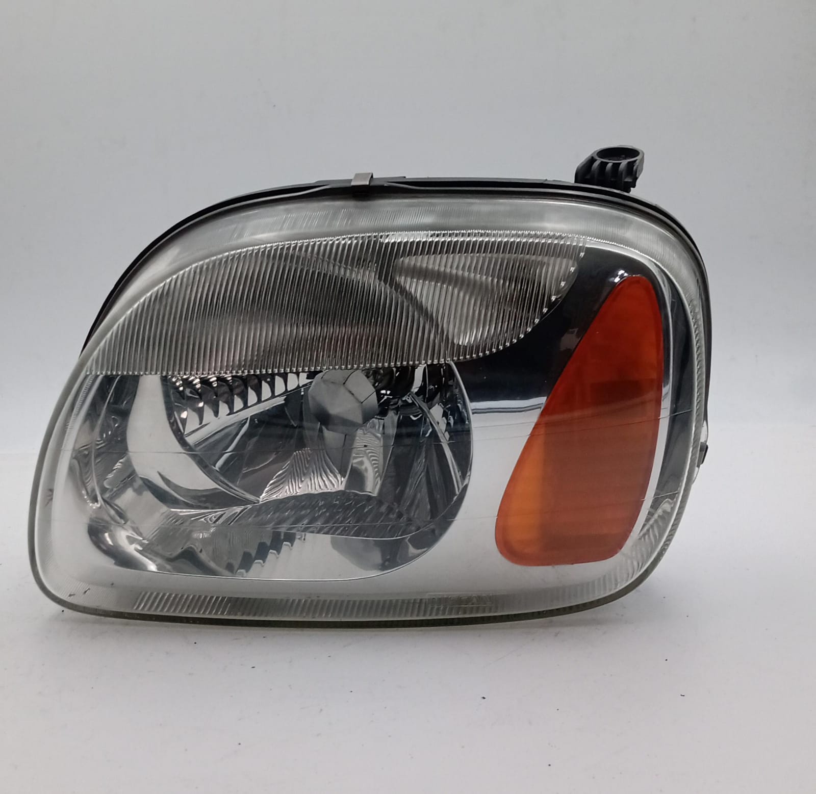 Fanale anteriore sinistro