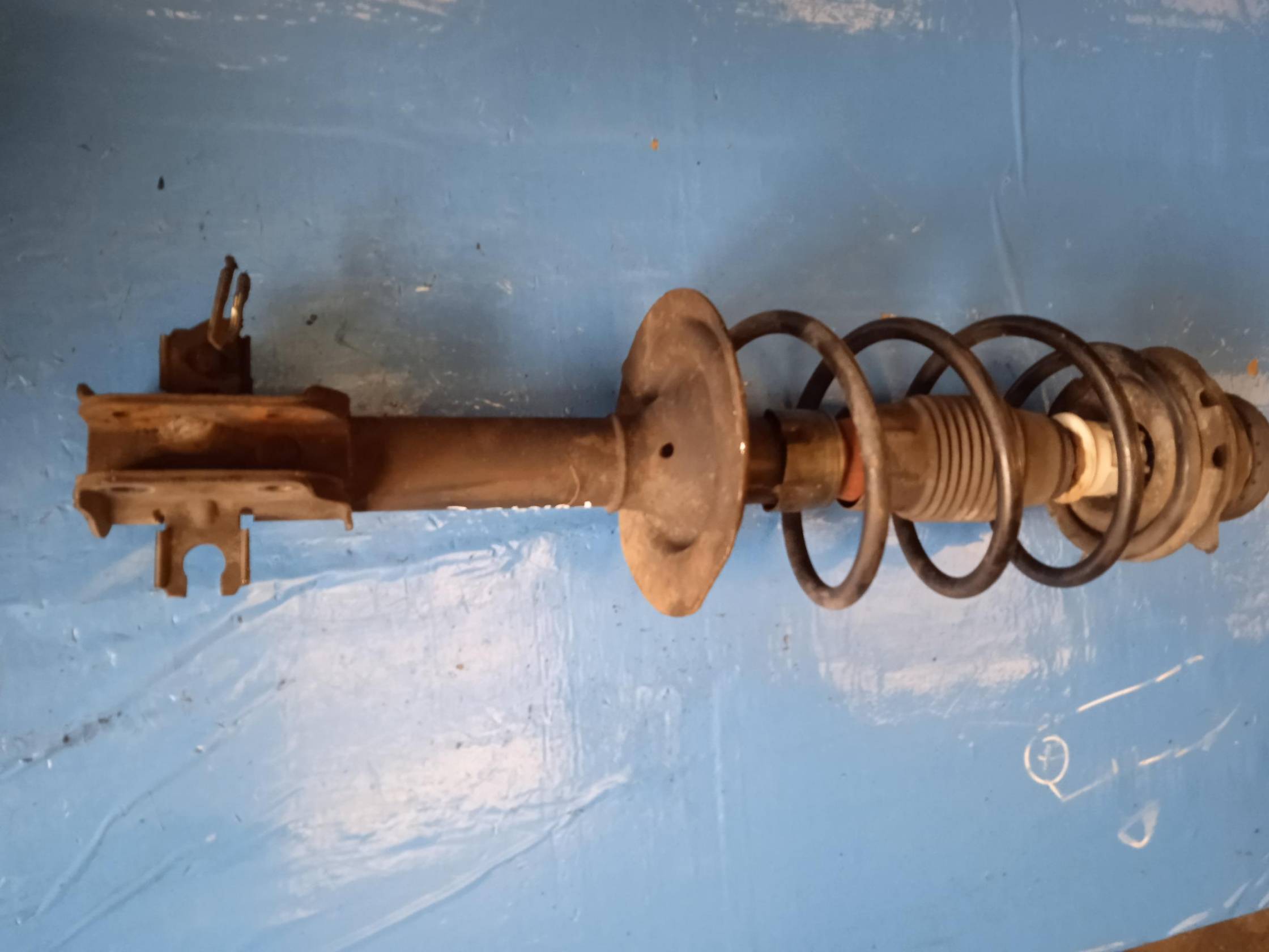 Ammortizzatore ant. dx.