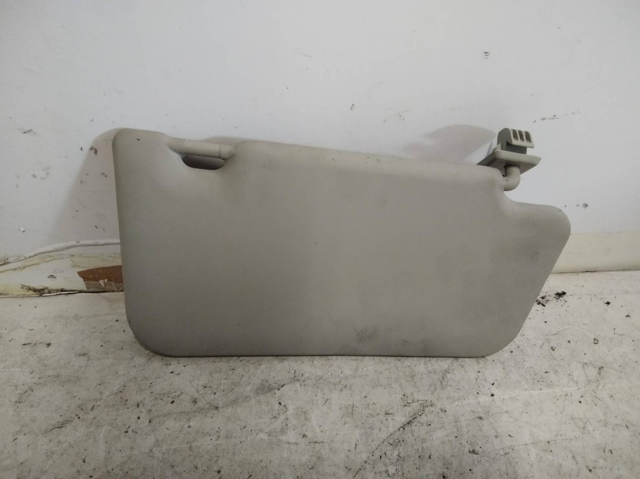 Aletta parasole parabrezza sx.