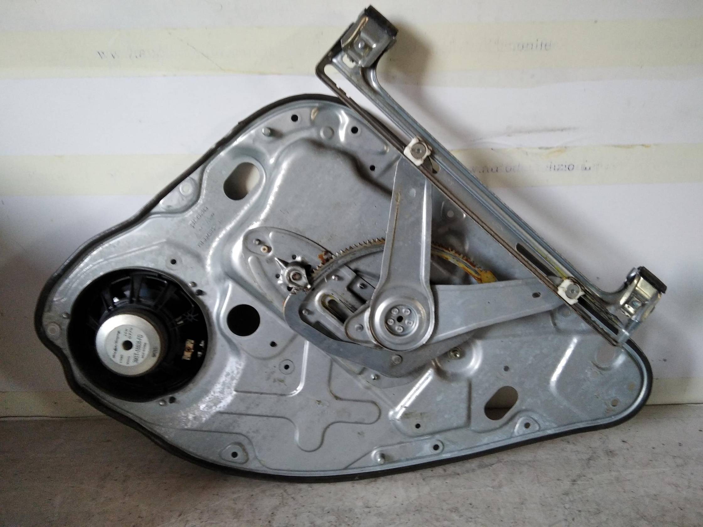 Alzacristallo elettr. porta post. sx.