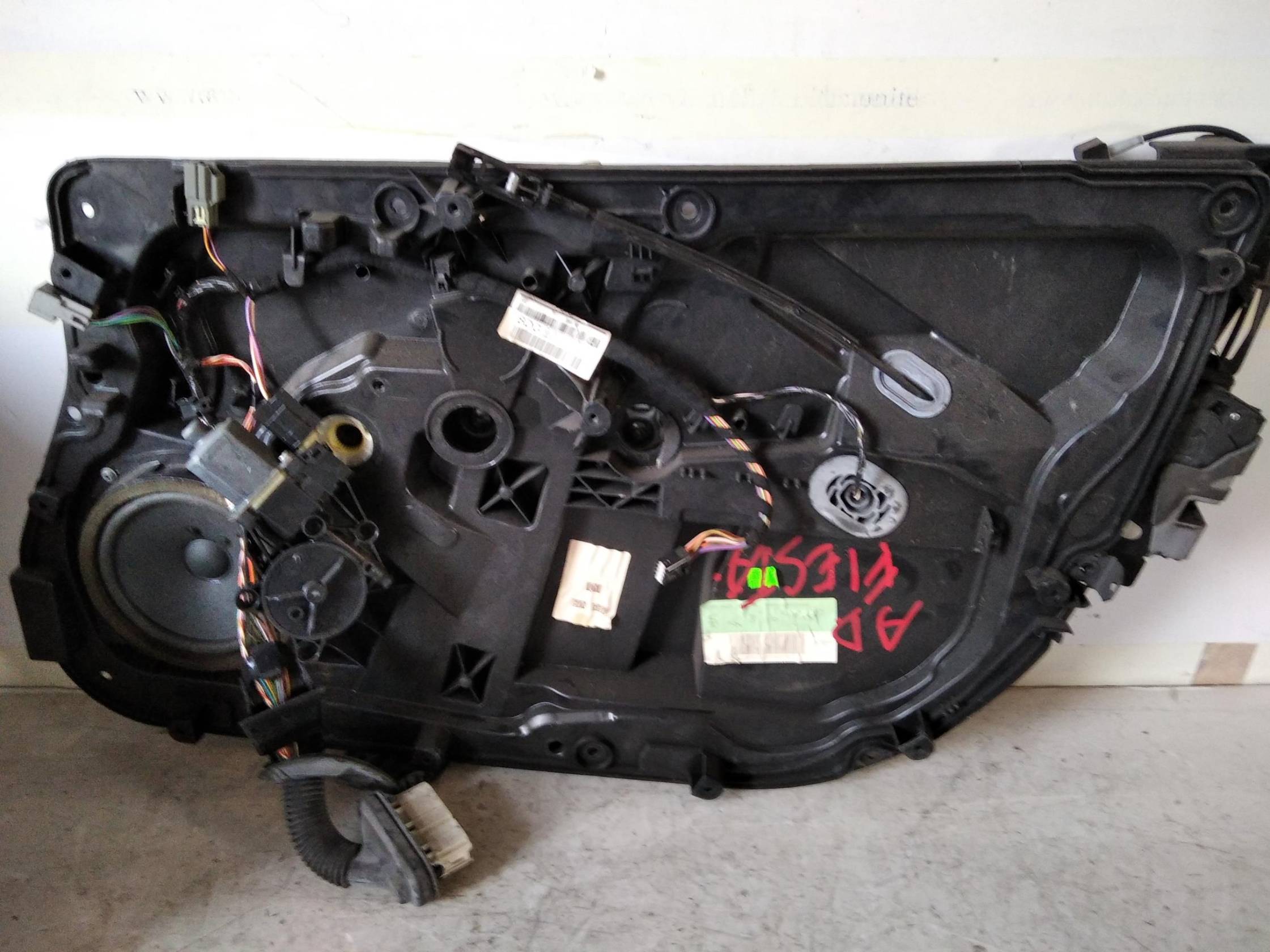 Alzacristallo elettr. porta ant. dx.