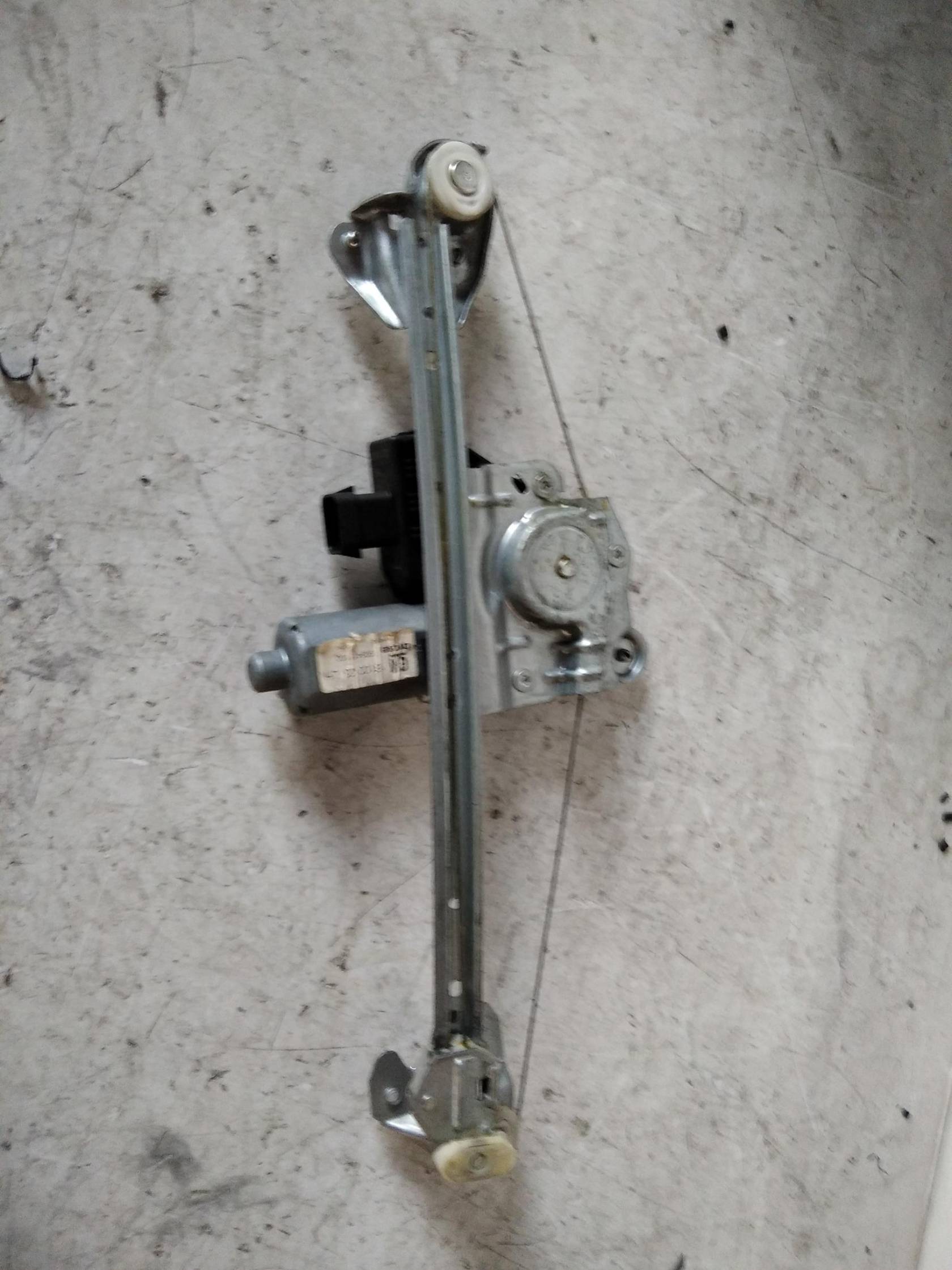 Alzacristallo porta post. sx.