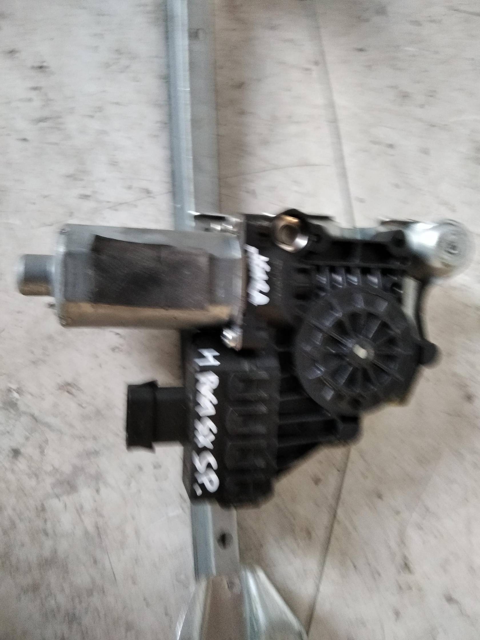 Alzacristallo porta post. sx.