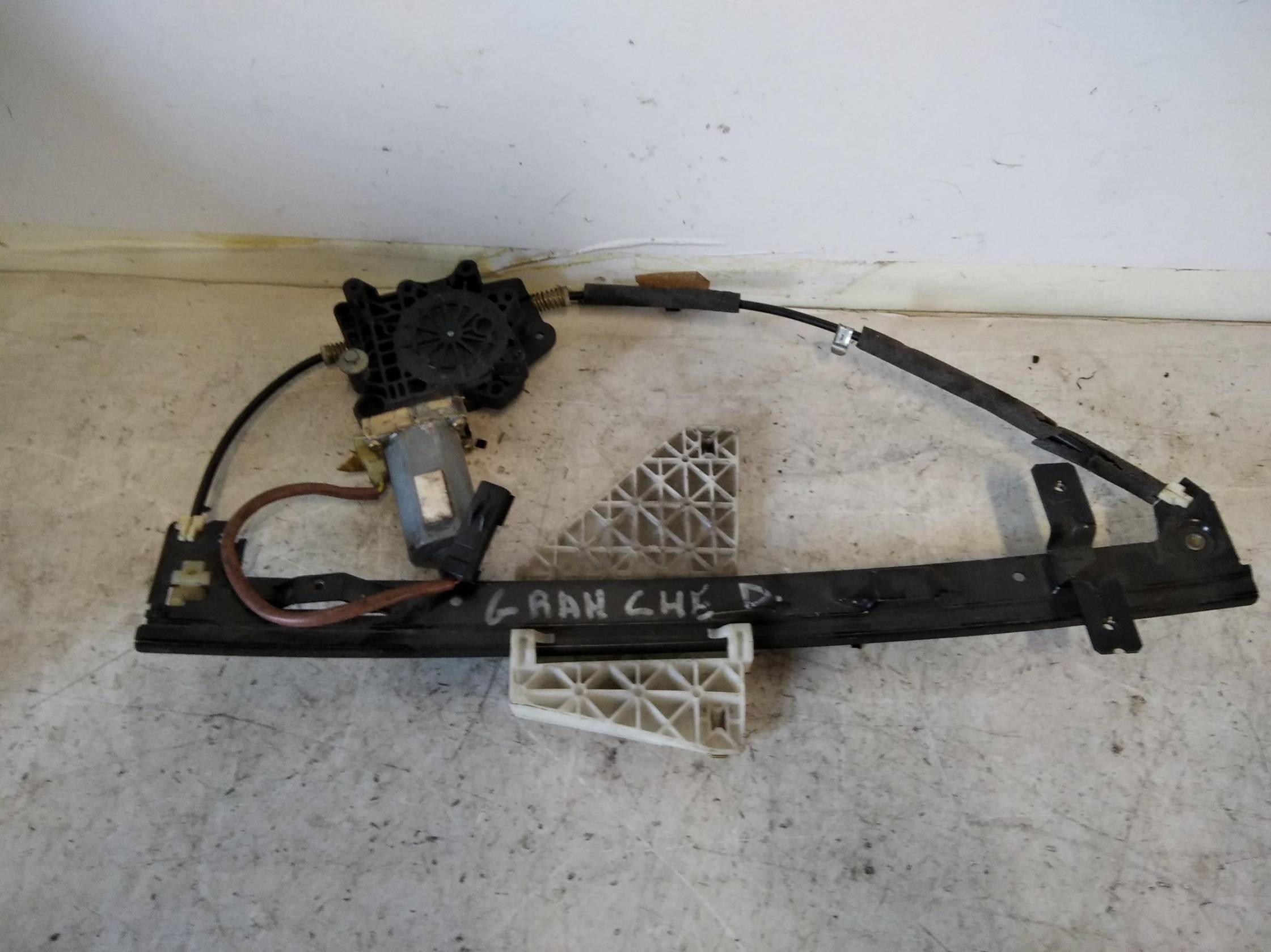 Alzacristallo elettr. porta ant. con motorino dx.