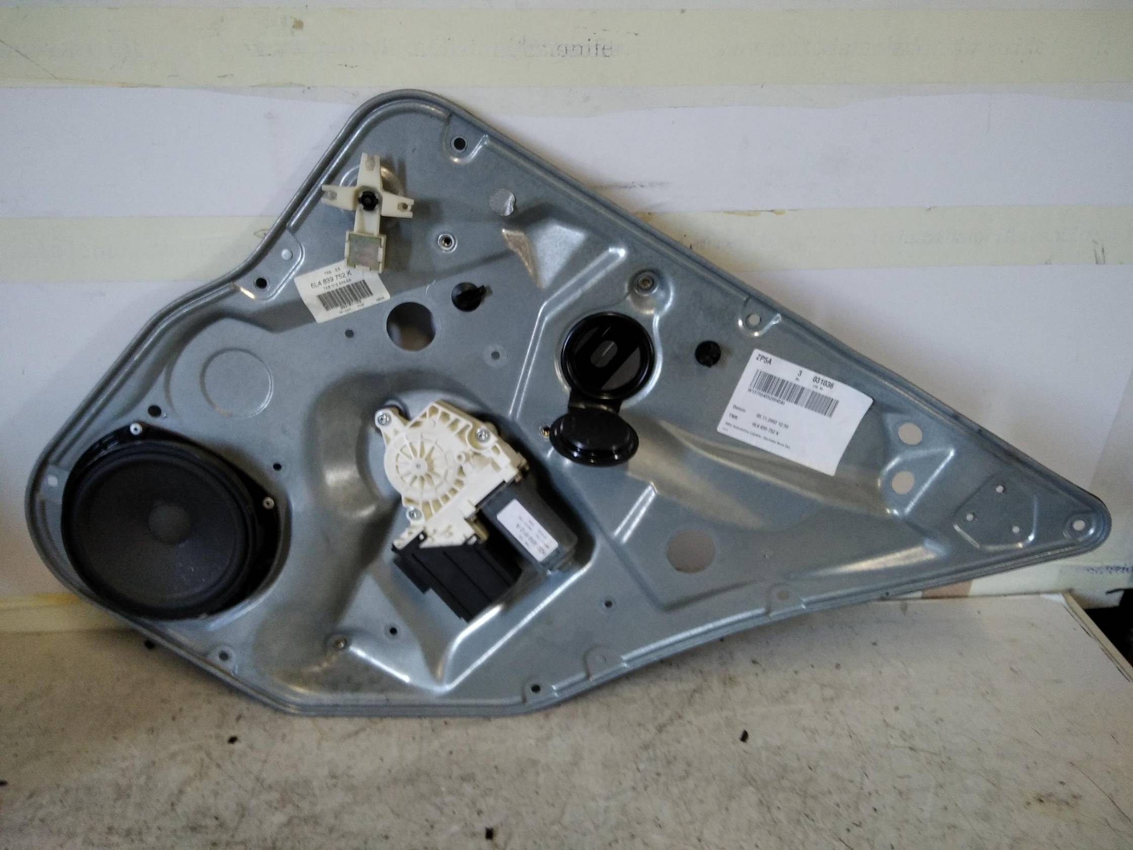 Alzacristallo porta post. dx.