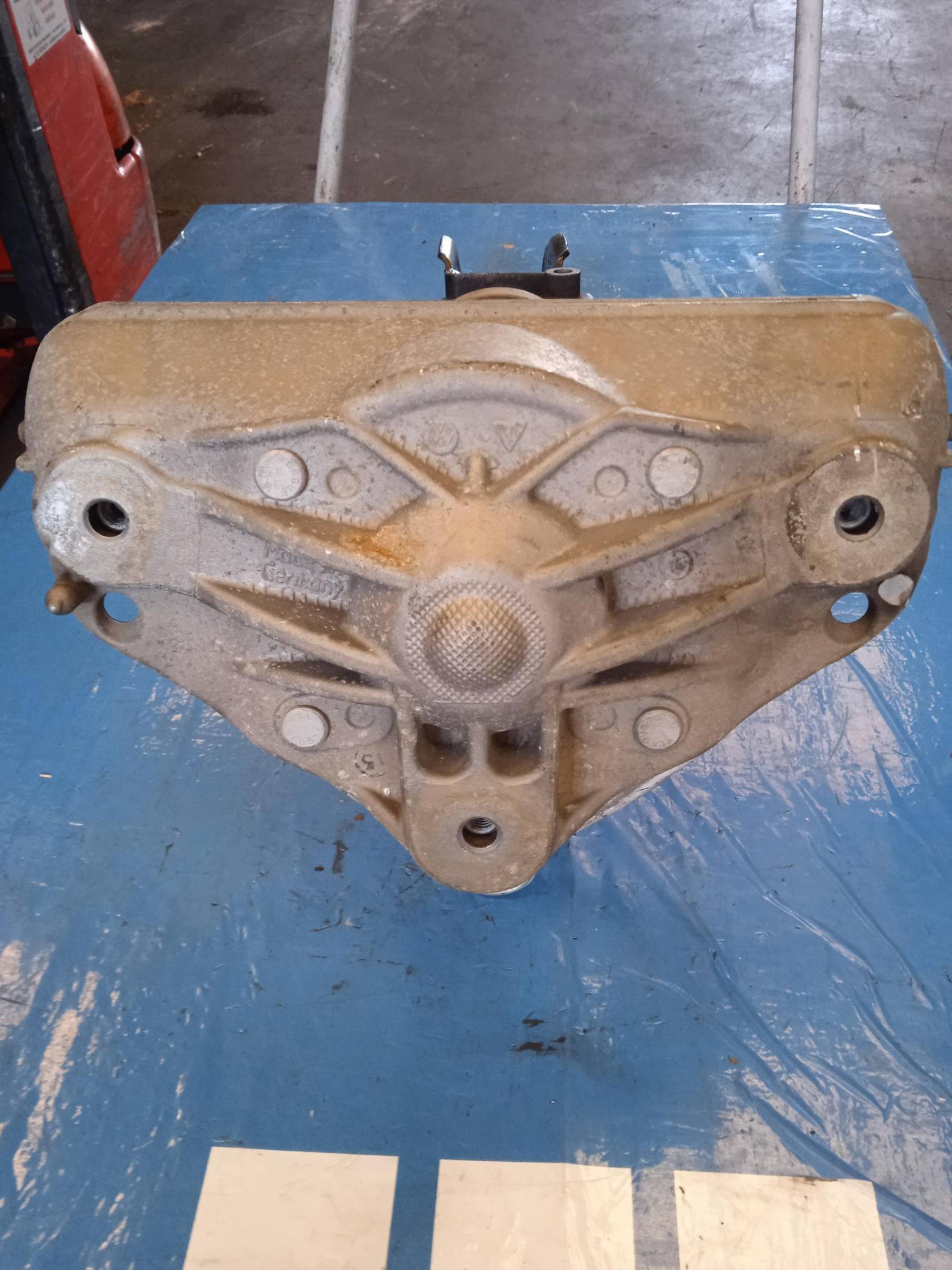 Ammortizzatore ant. dx.