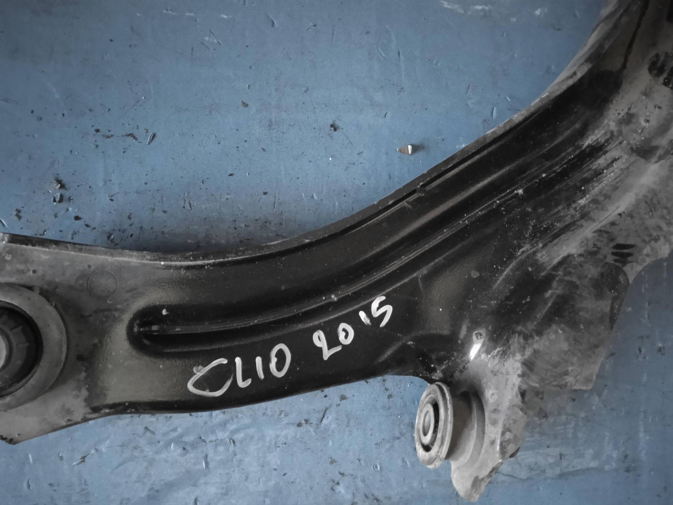 Braccio oscillante sosp. ant. sx.