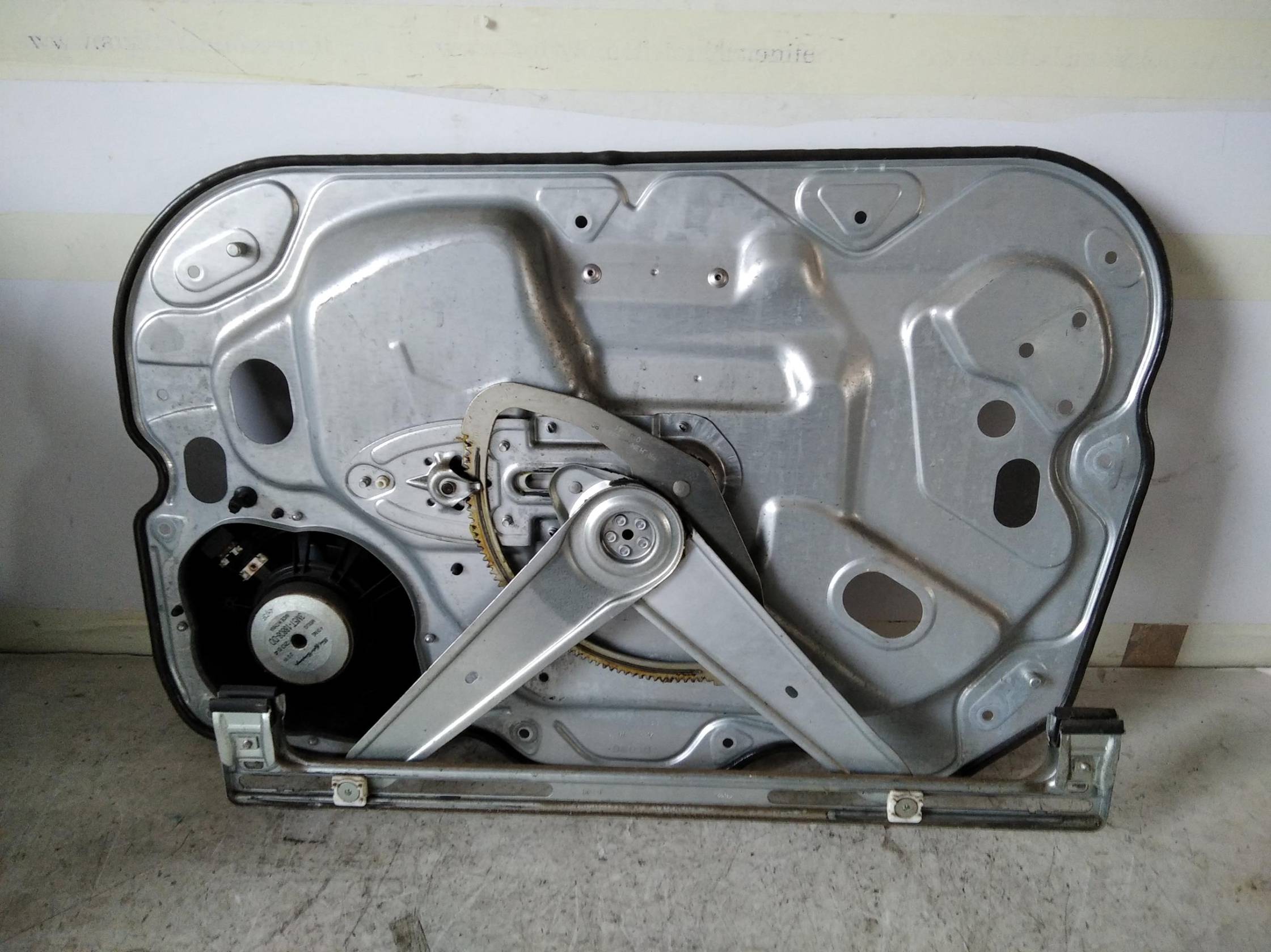 Alzacristallo elettr. porta ant. sx.