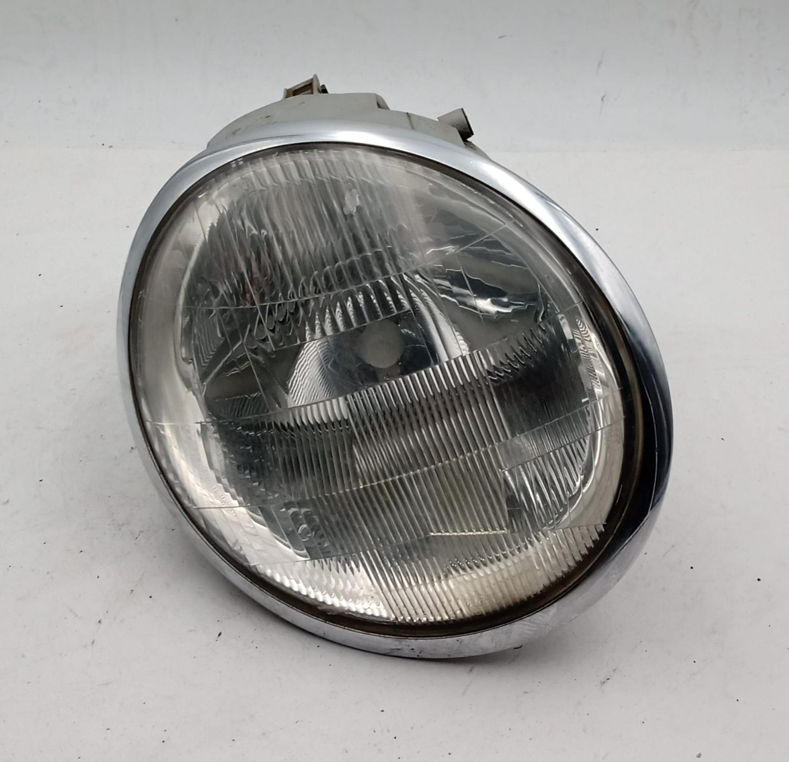 Fanale anteriore destro