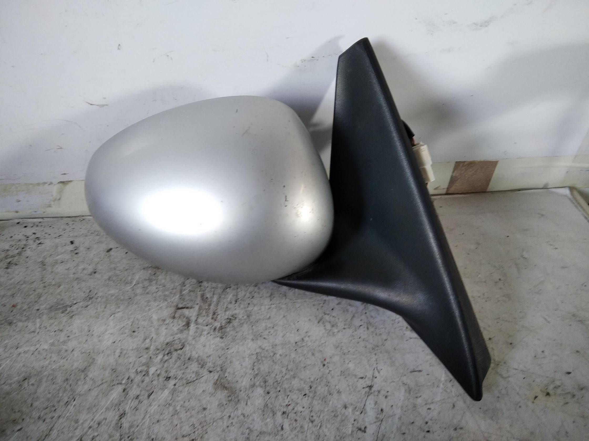 Retrovisore est. regolaz. elettr. dx.