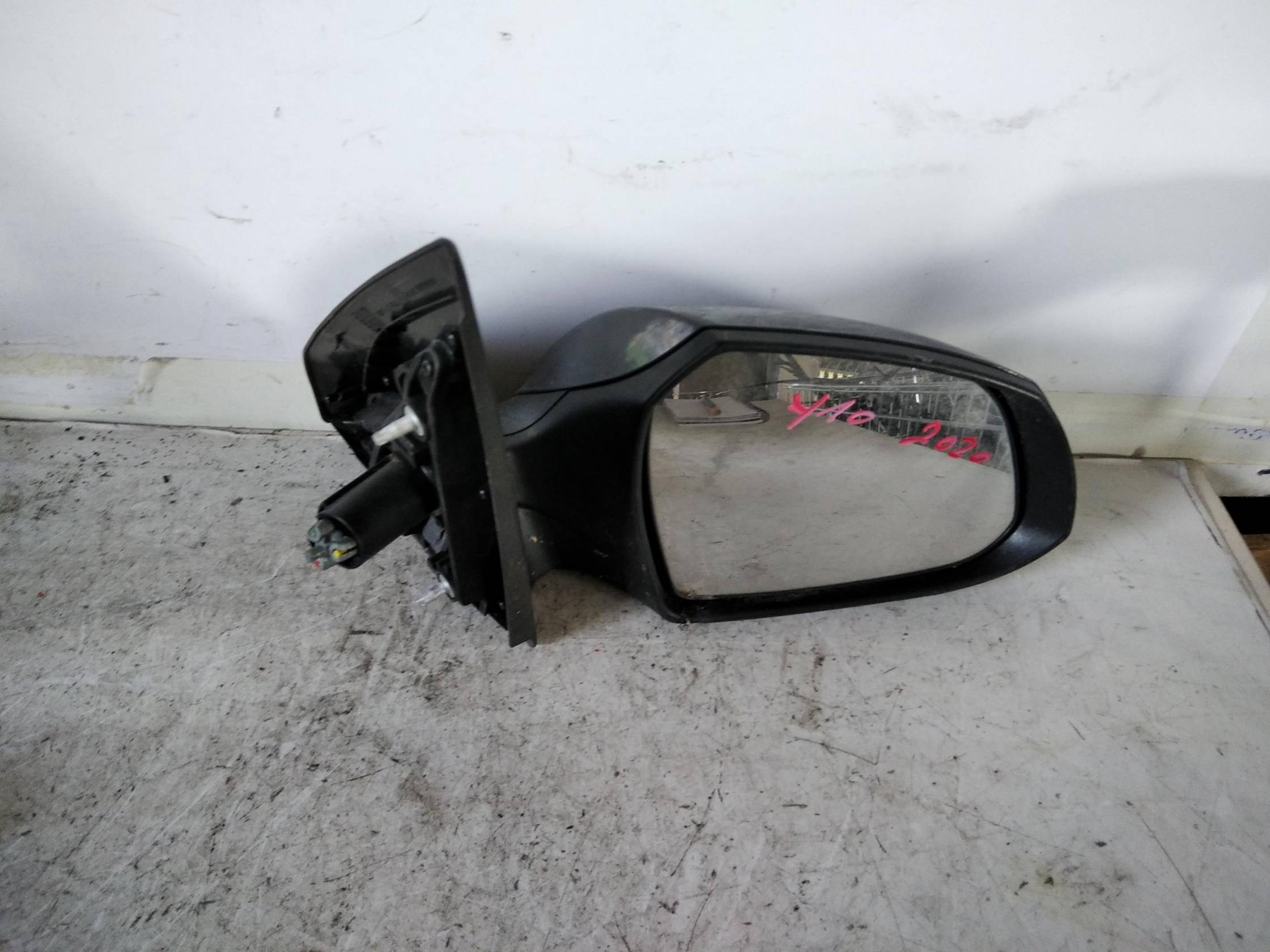 Retrovisore est. dx.