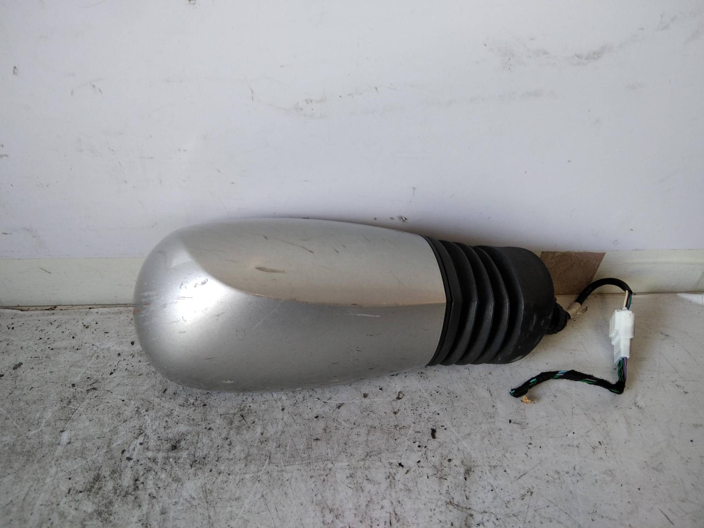 Retrovisore est. regolaz. elettr. dx.