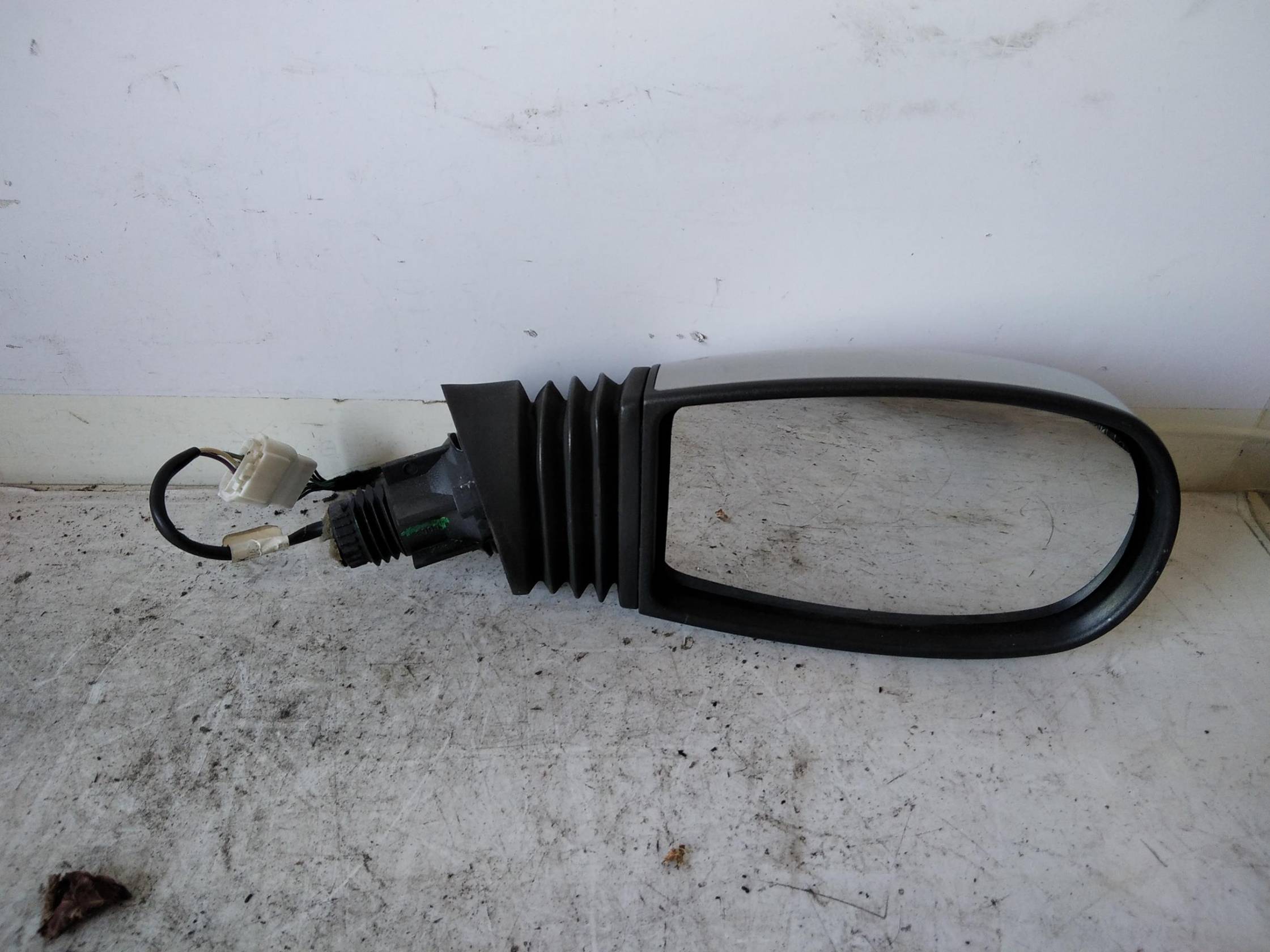 Retrovisore est. regolaz. elettr. dx.