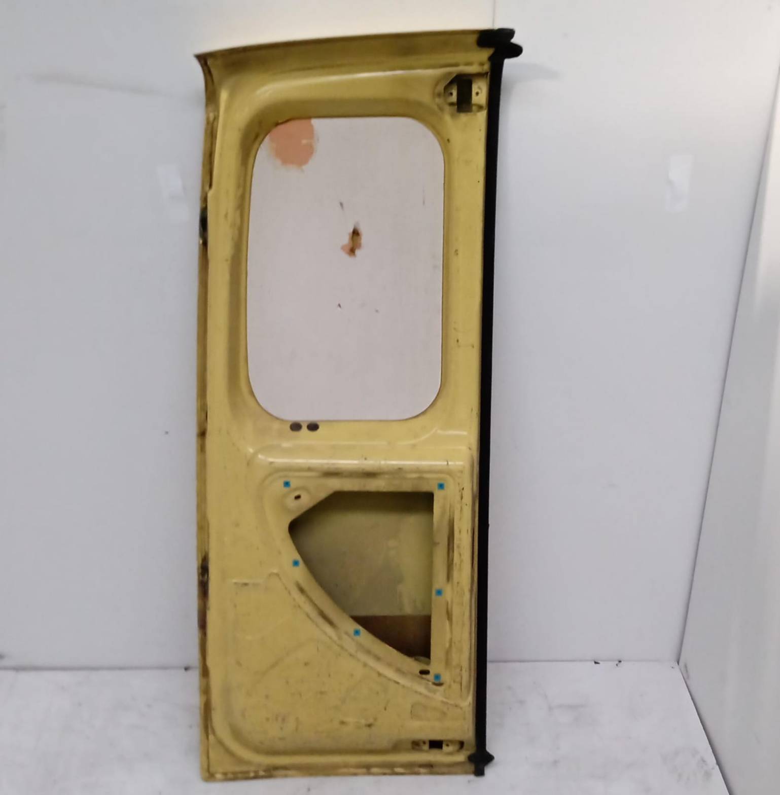 Porta posteriore da carico destra Porta posteriore da carico destra