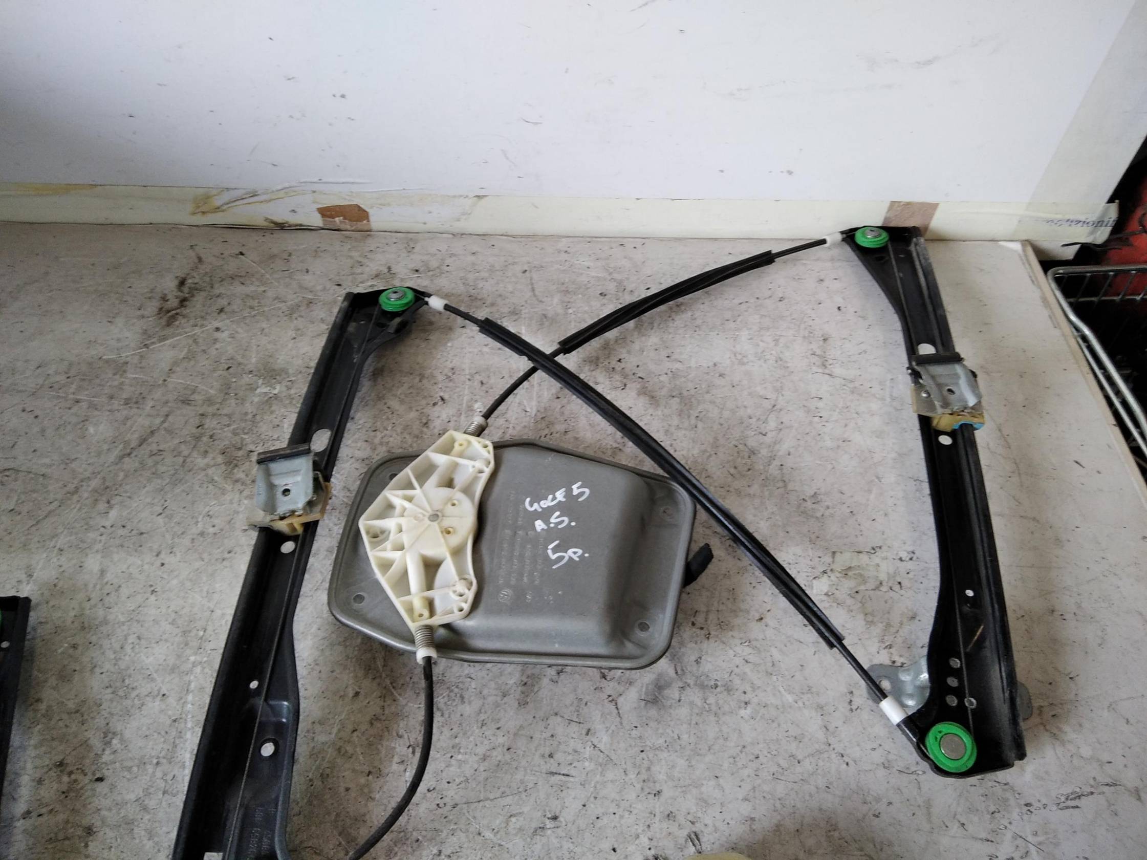 Alzacristallo elettr. porta ant. sx.