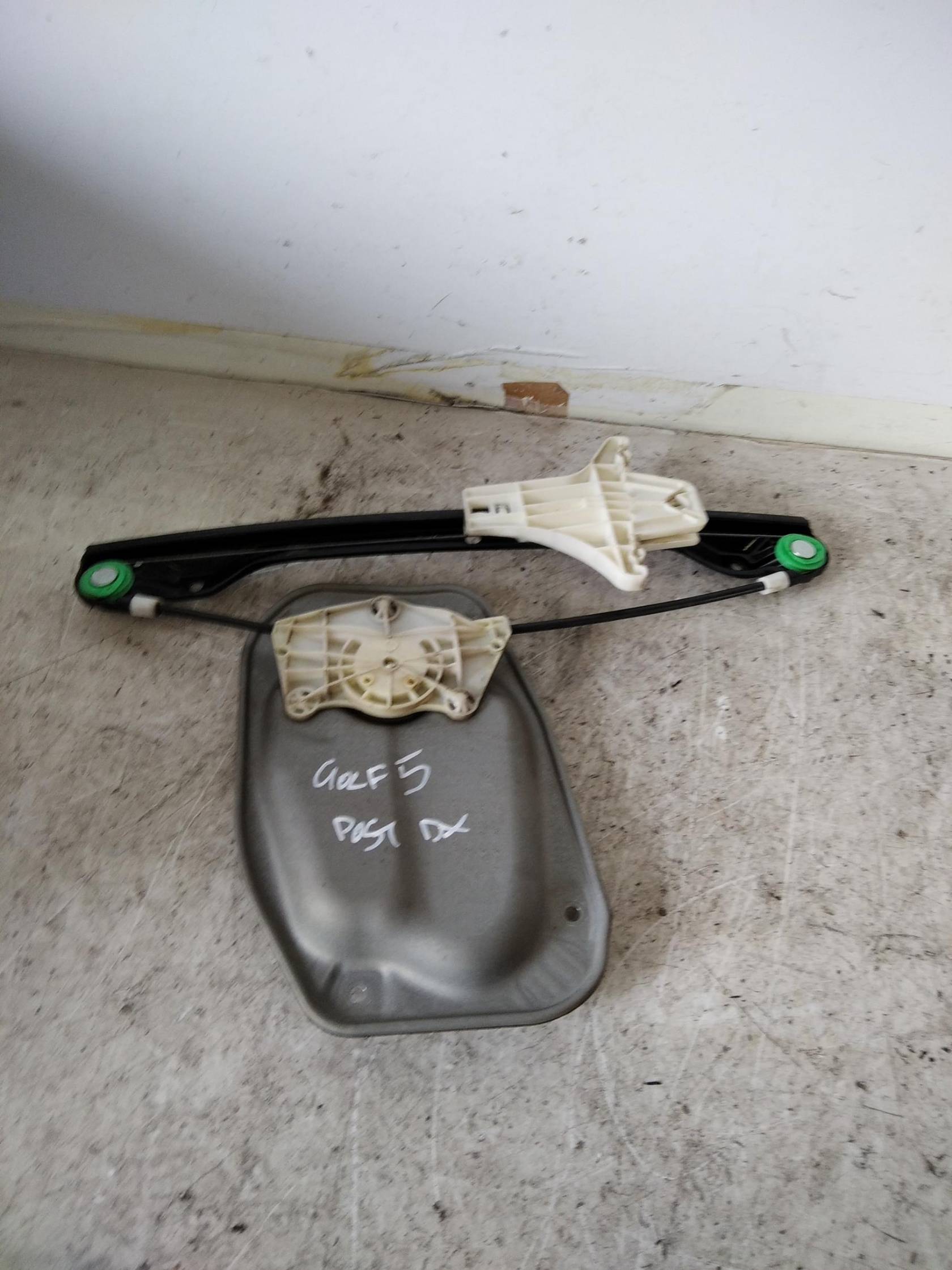 Alzacristallo elettr. porta post. dx.