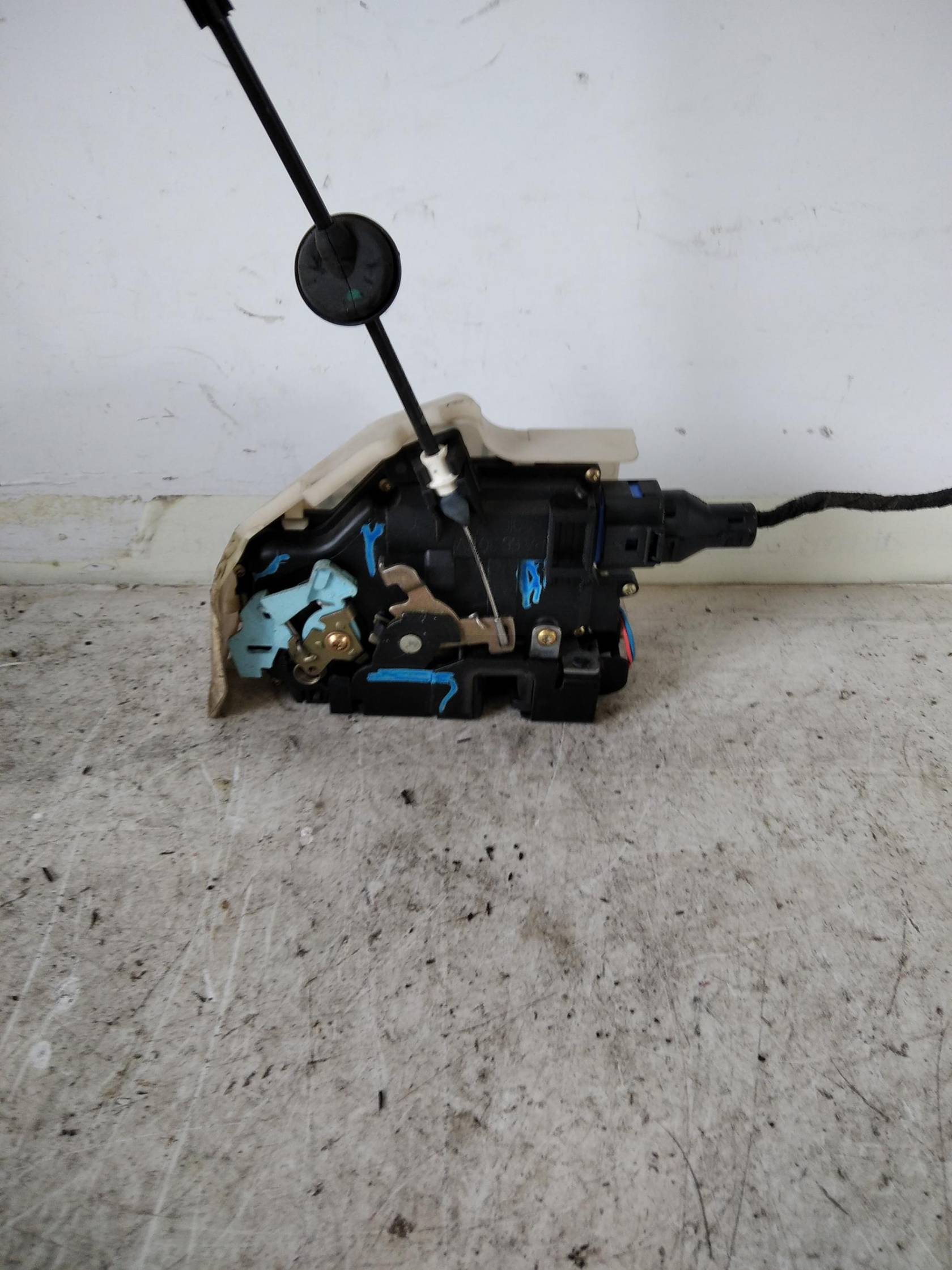 Serratura porta ant. sx.