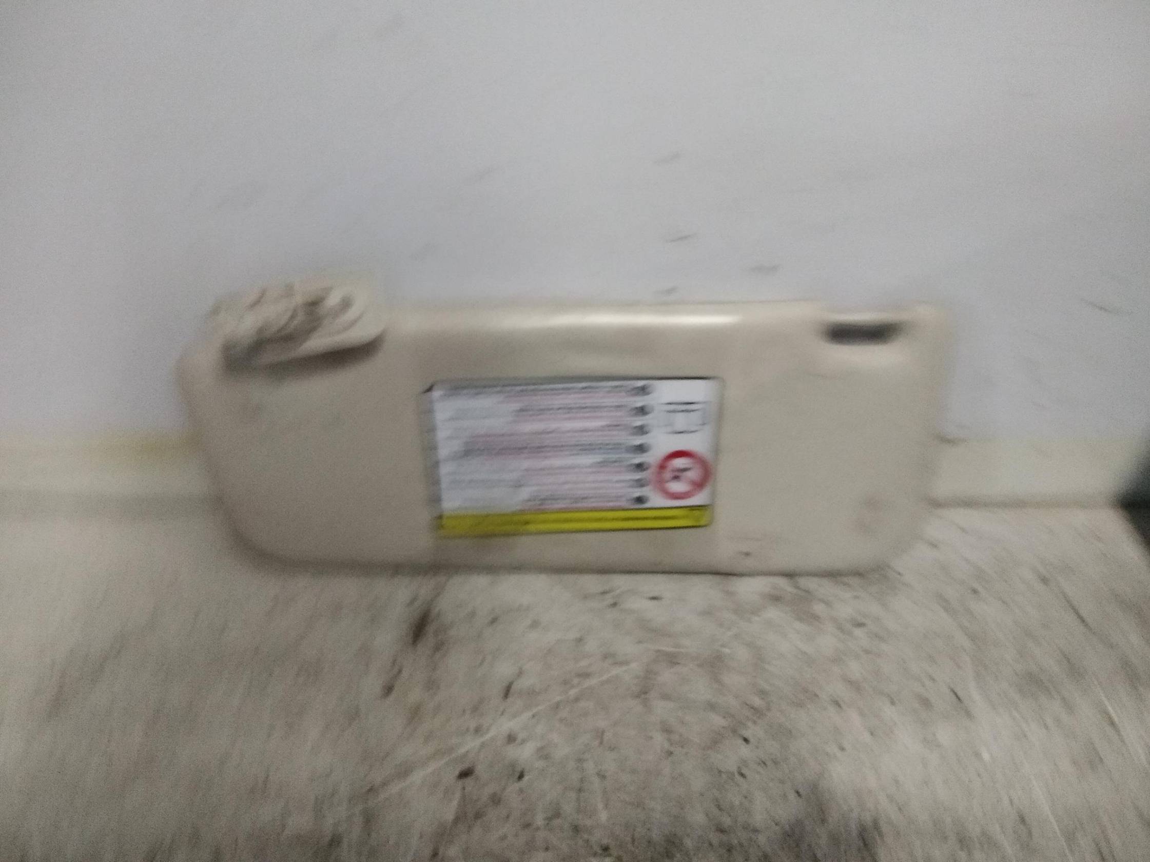 Aletta parasole parabrezza dx.