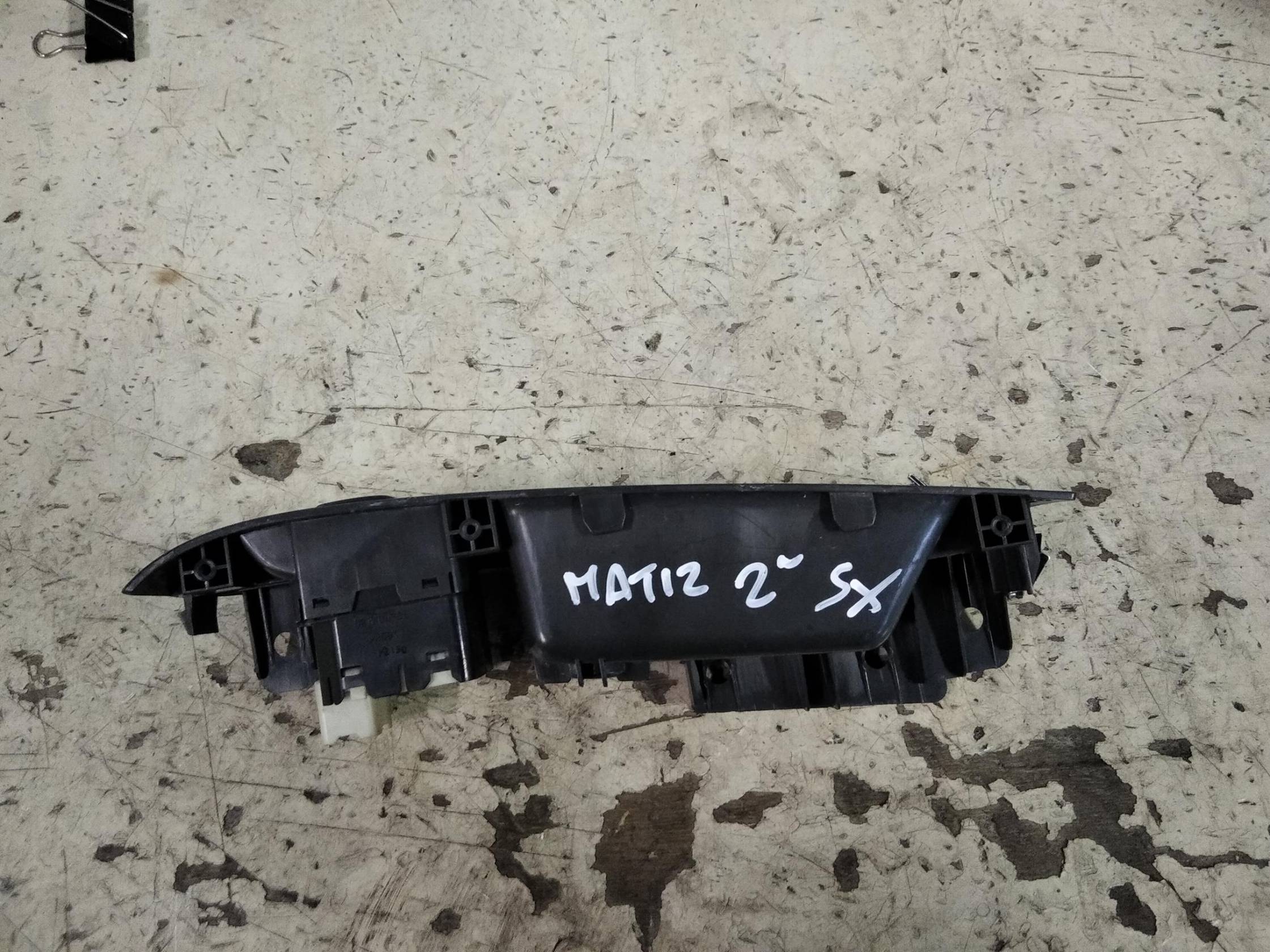 Interruttore alzacristalli porta ant. sx.