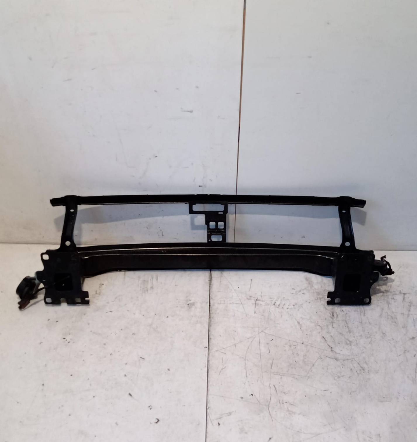 Traversa paraurti anteriore