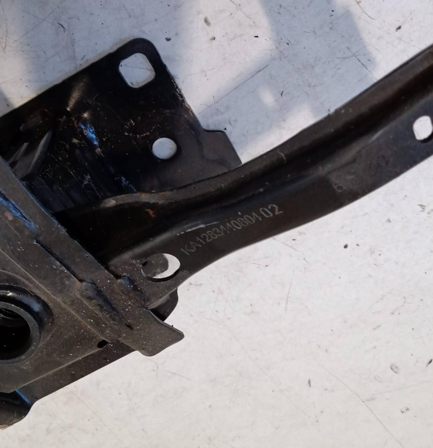 Traversa paraurti anteriore