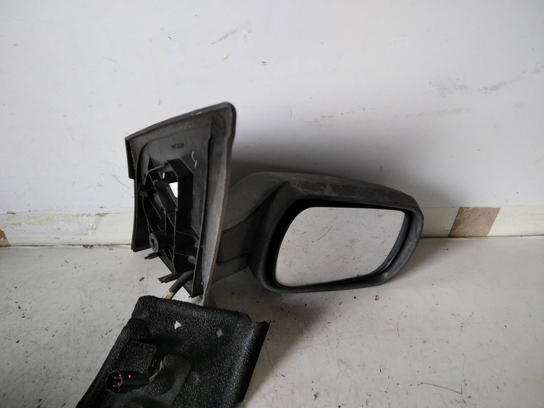 Retrovisore est. regolaz. elettr. dx.