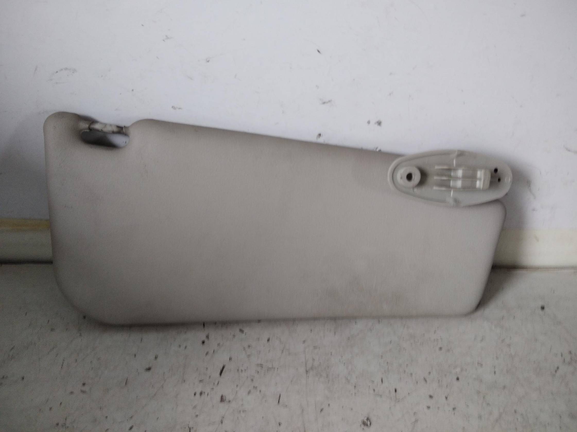 Aletta parasole parabrezza sx.