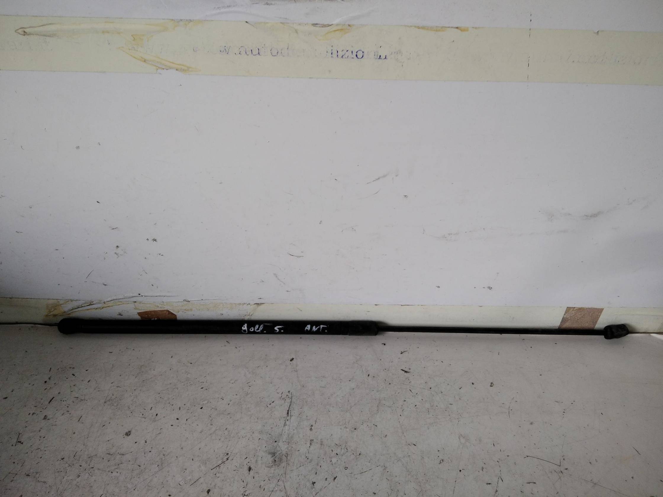 Asta ammortizzante cofano ant.