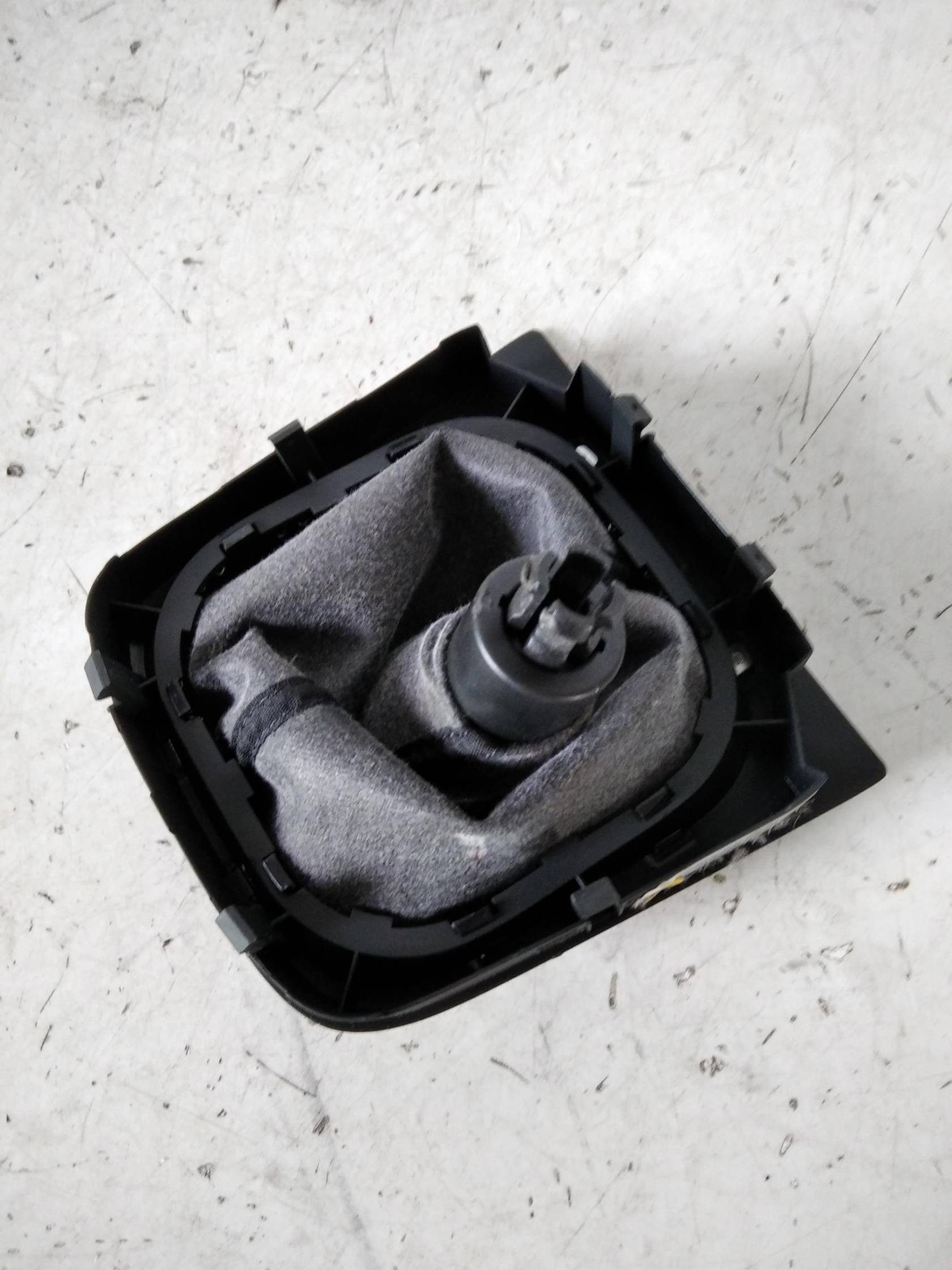 Cuffia con pomello cambio