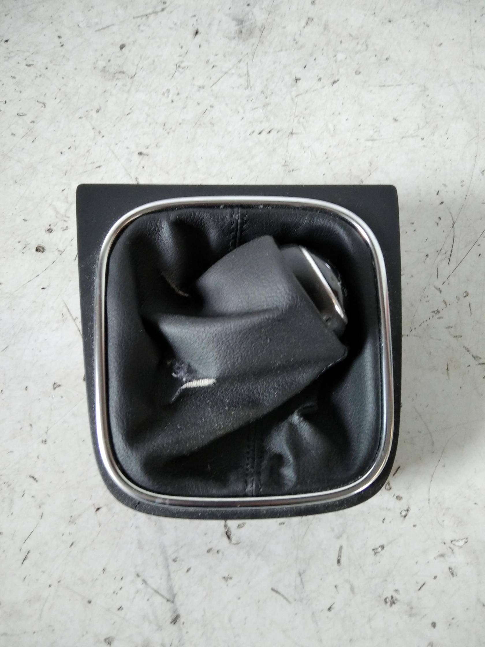 Cuffia con pomello cambio