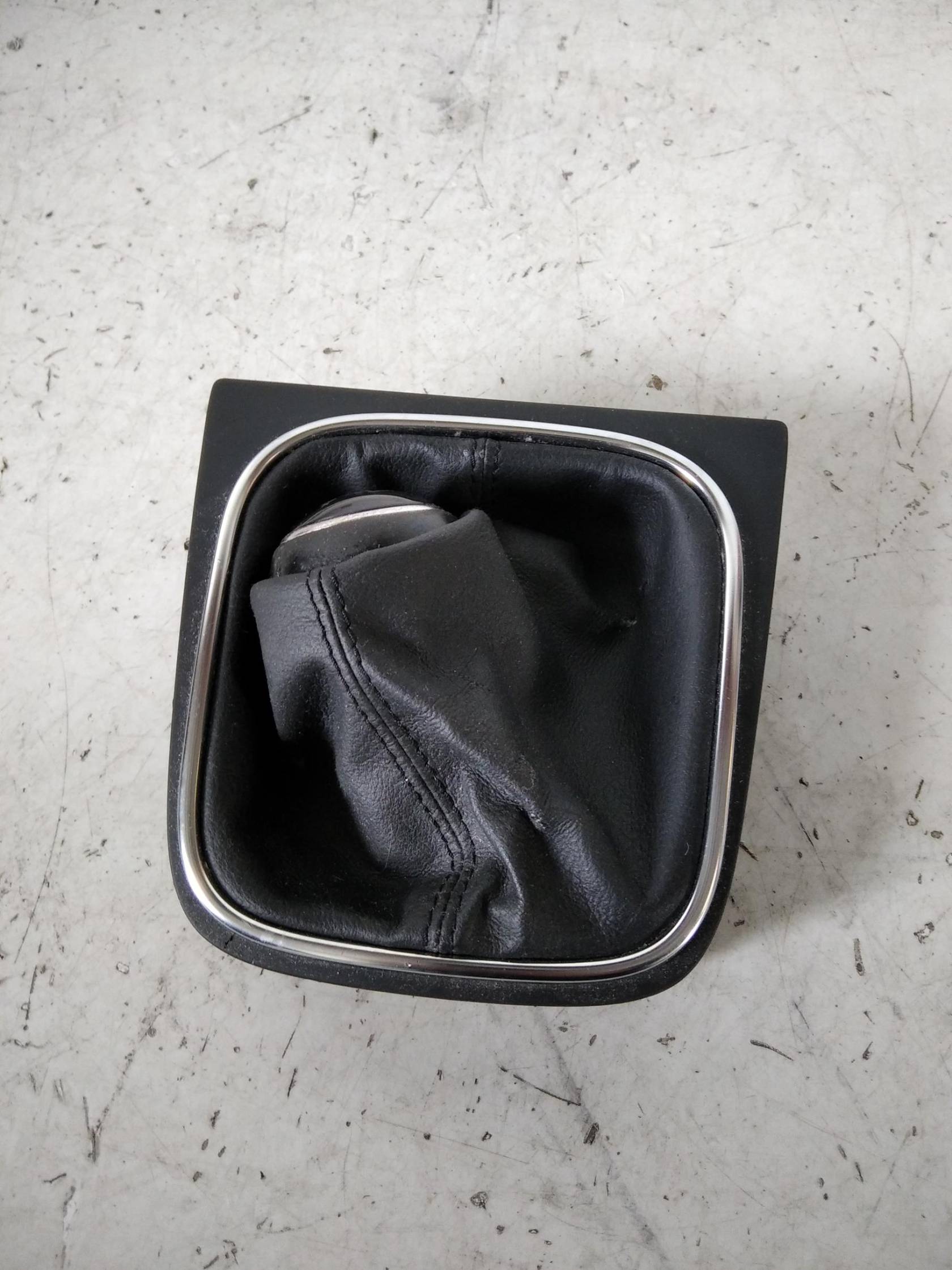 Cuffia con pomello cambio