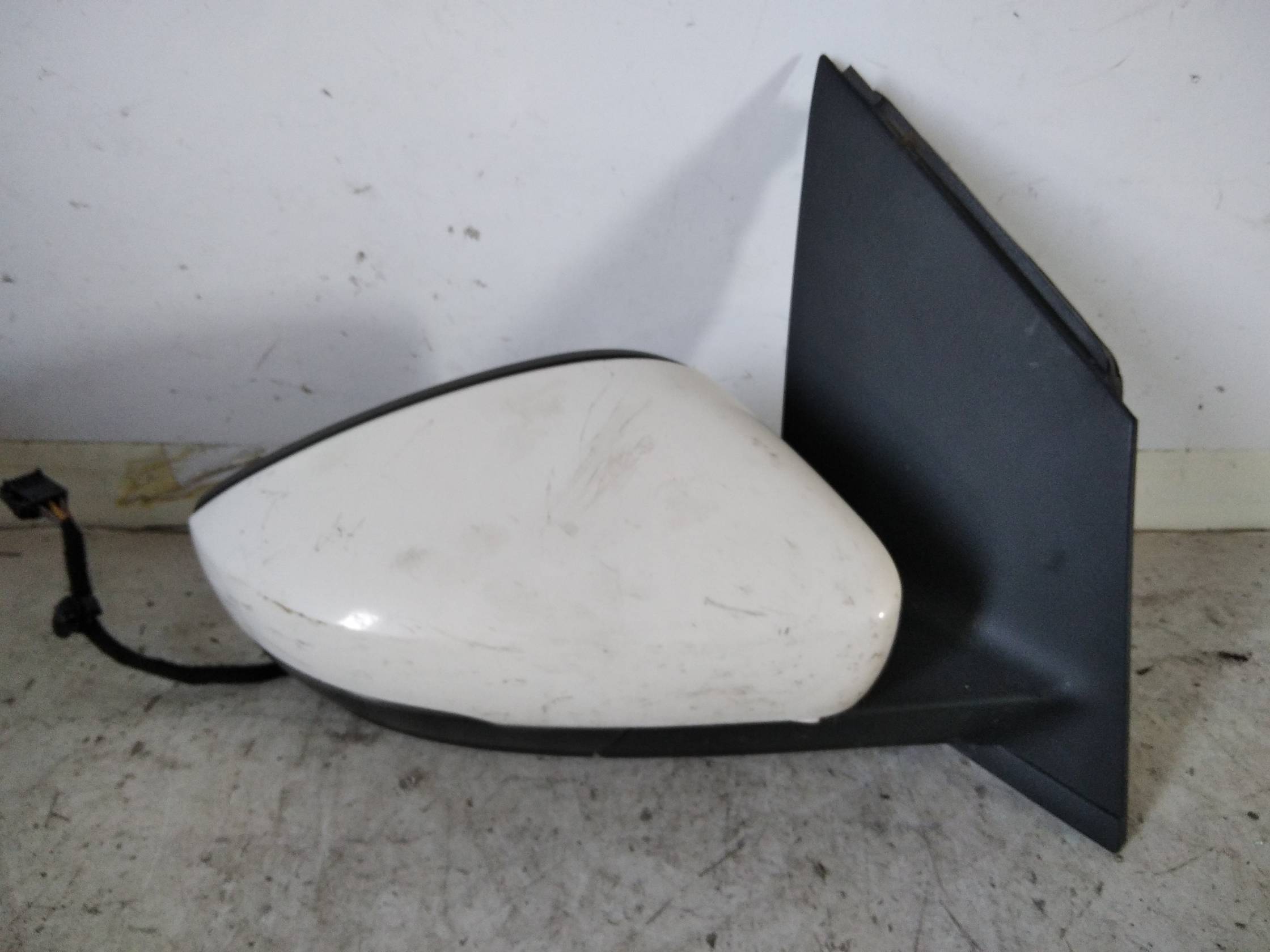 Retrovisore est. dx.