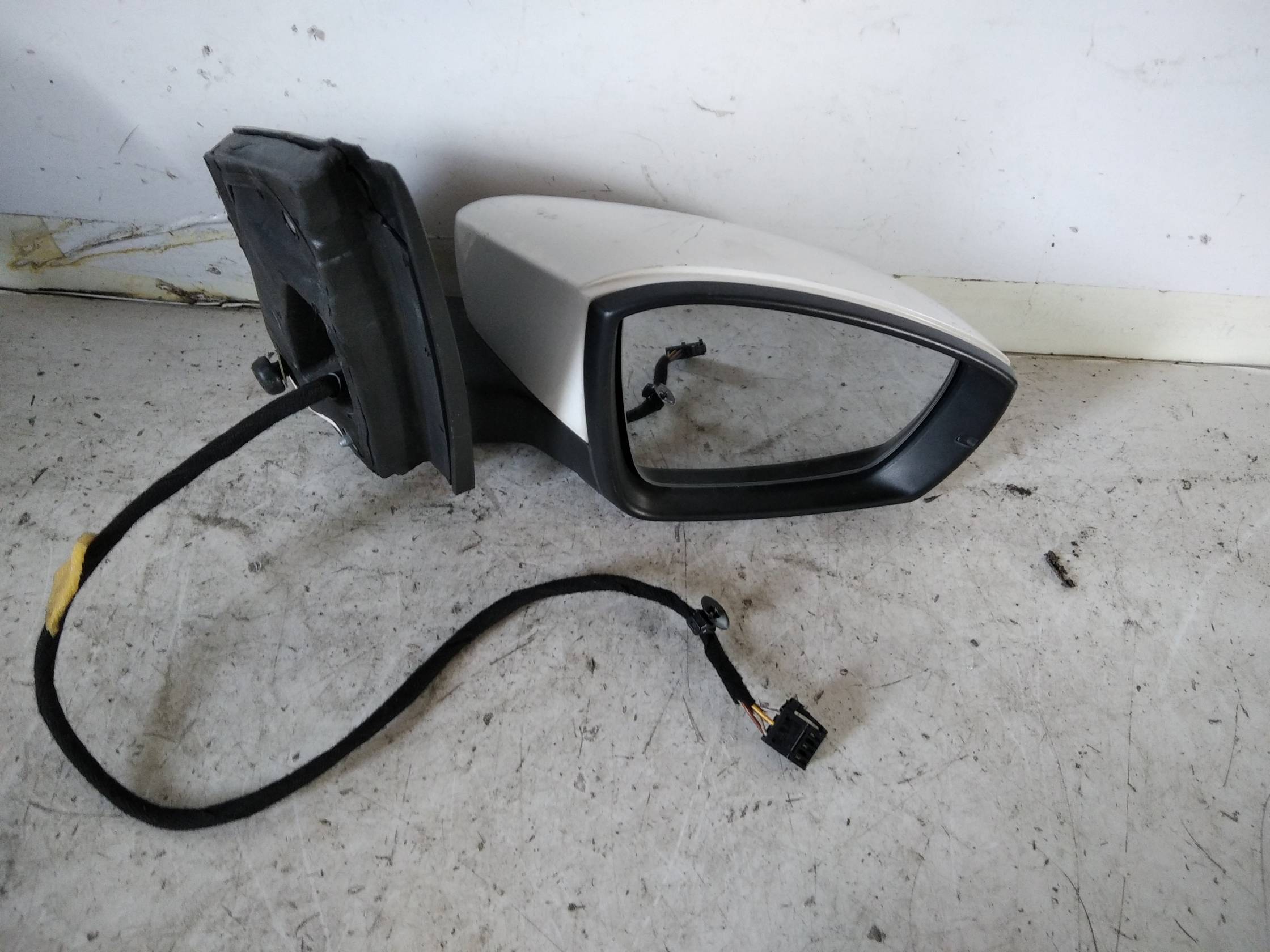 Retrovisore est. dx.