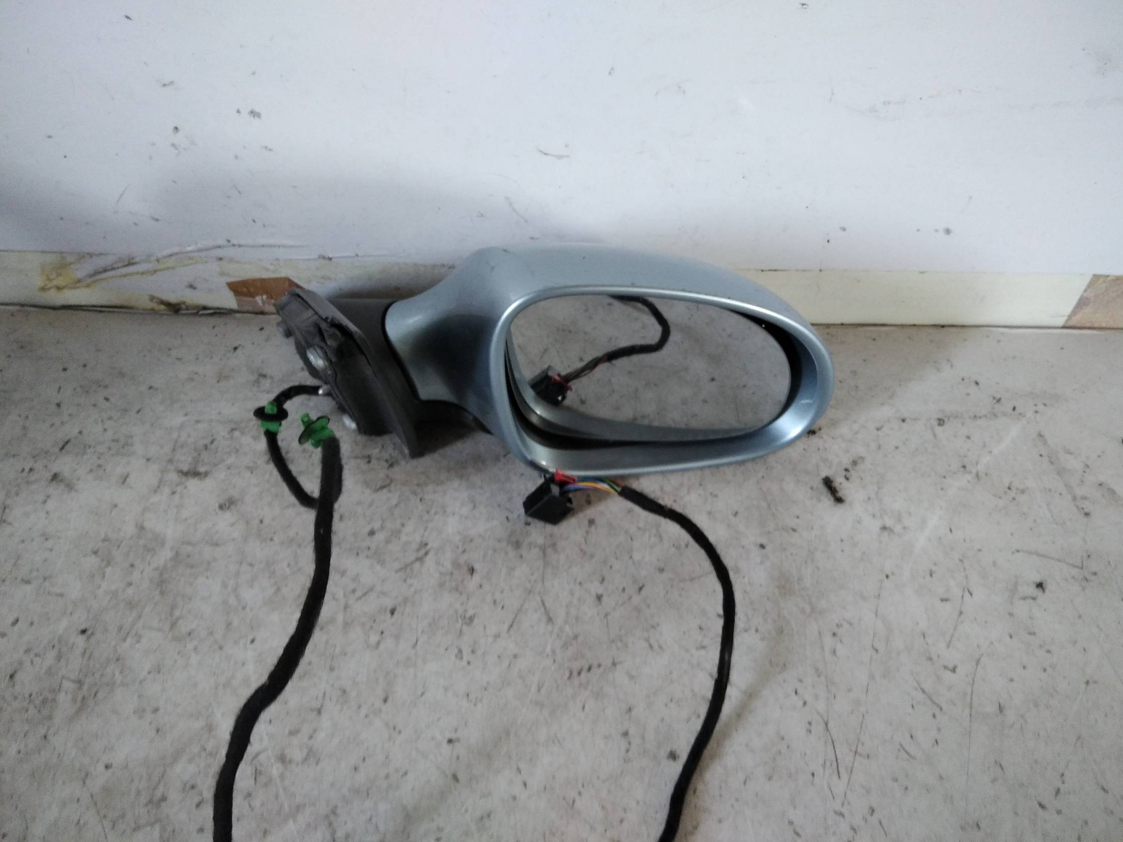 Retrovisore est. regolaz. elettr. sx.