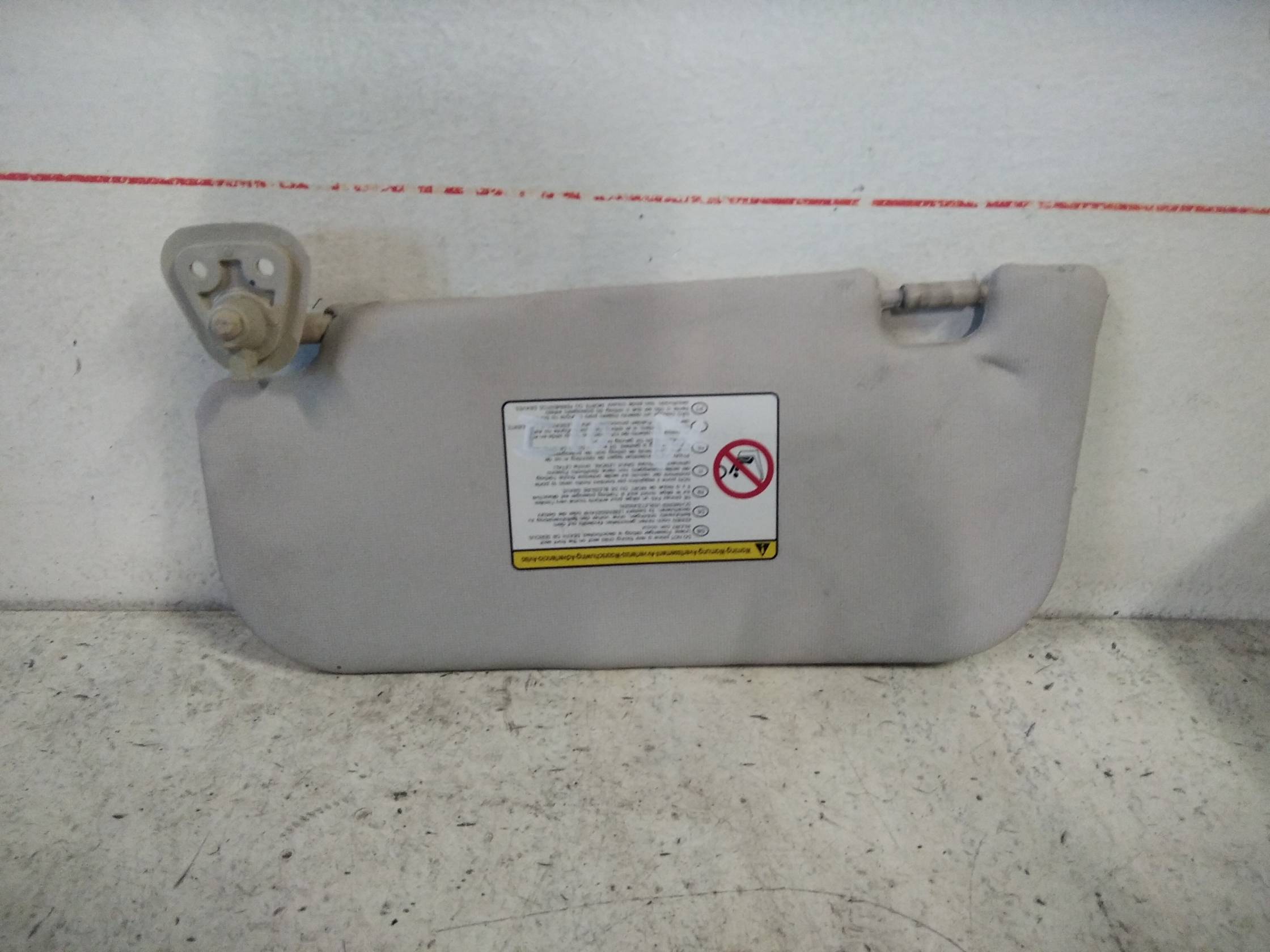 Aletta parasole parabrezza dx.