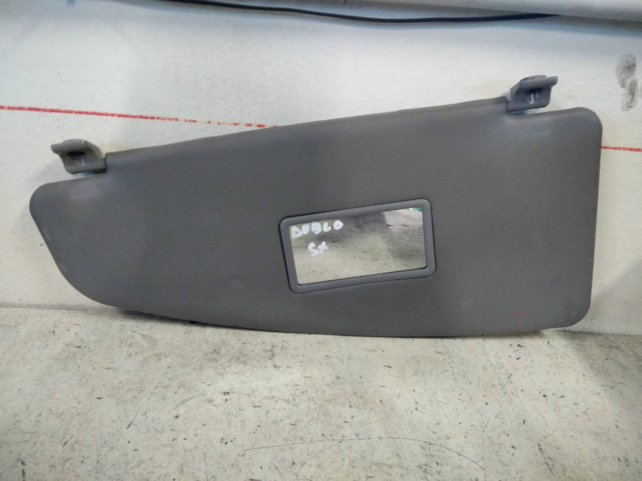 Aletta parasole parabrezza dx.