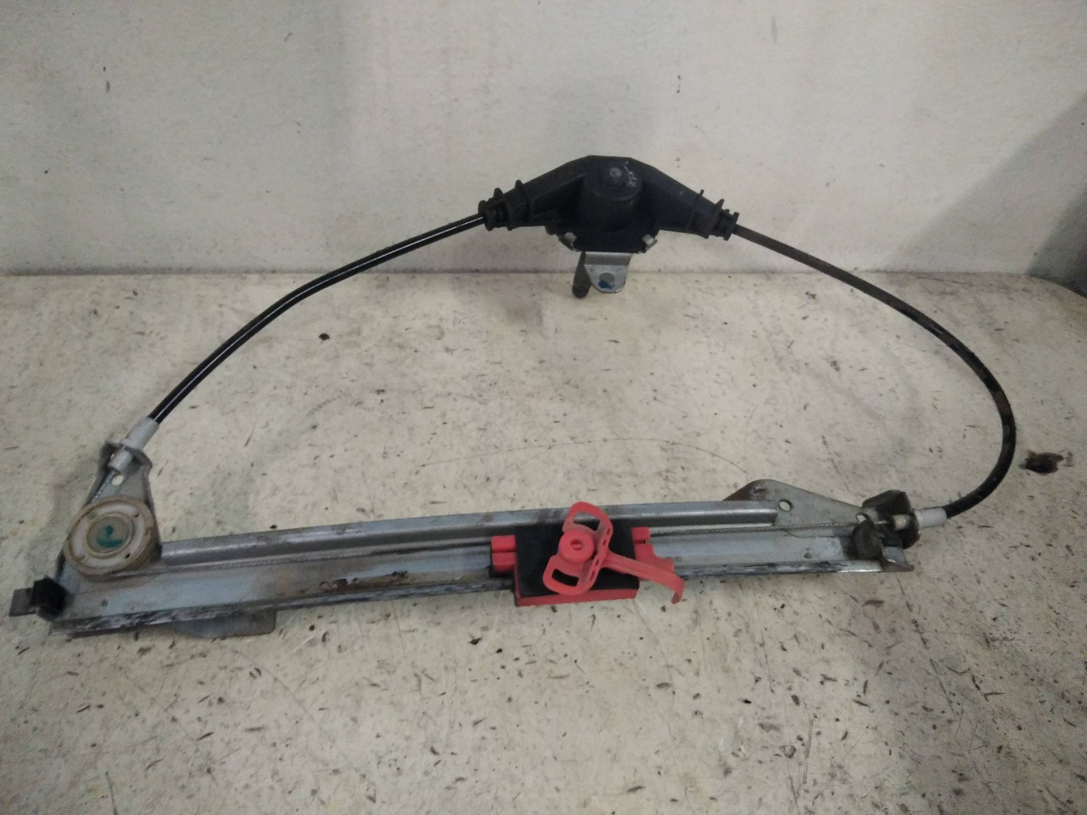 Alzacristallo porta post. dx.