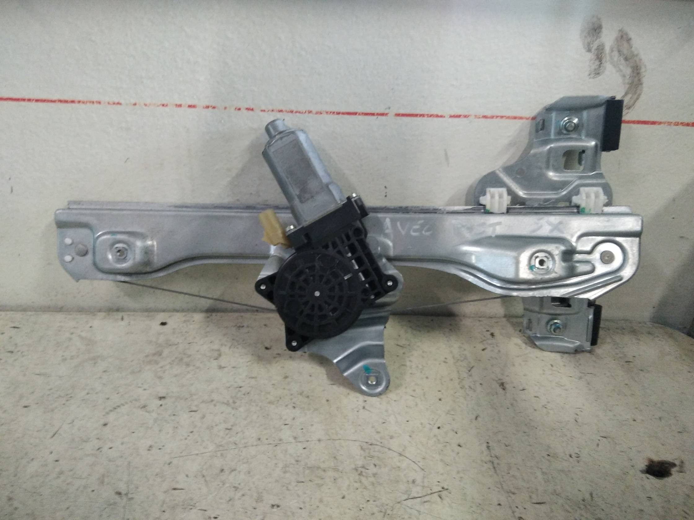 Alzacristallo elettr. porta post. sx.