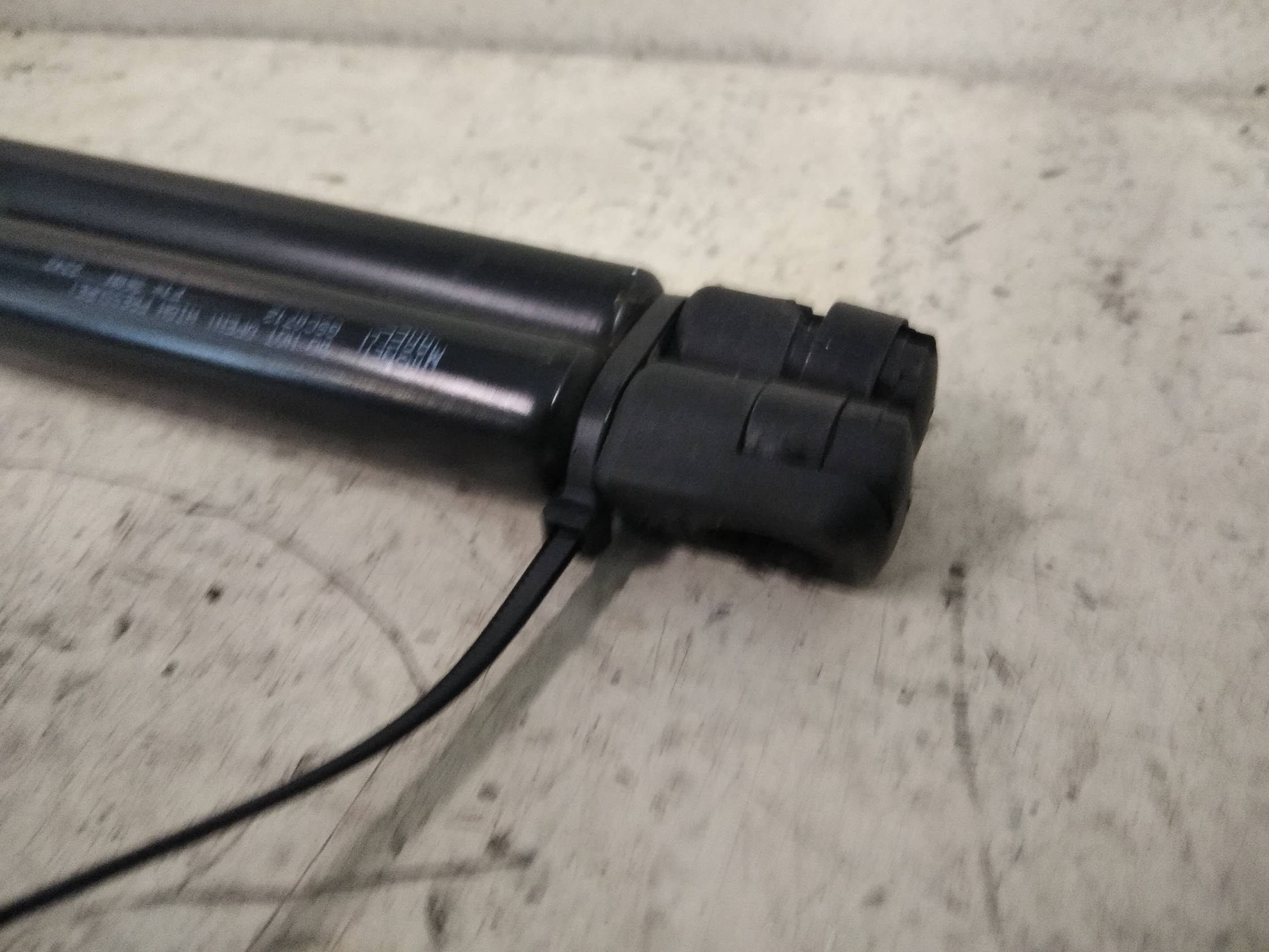 Asta ammortizzante portello post.