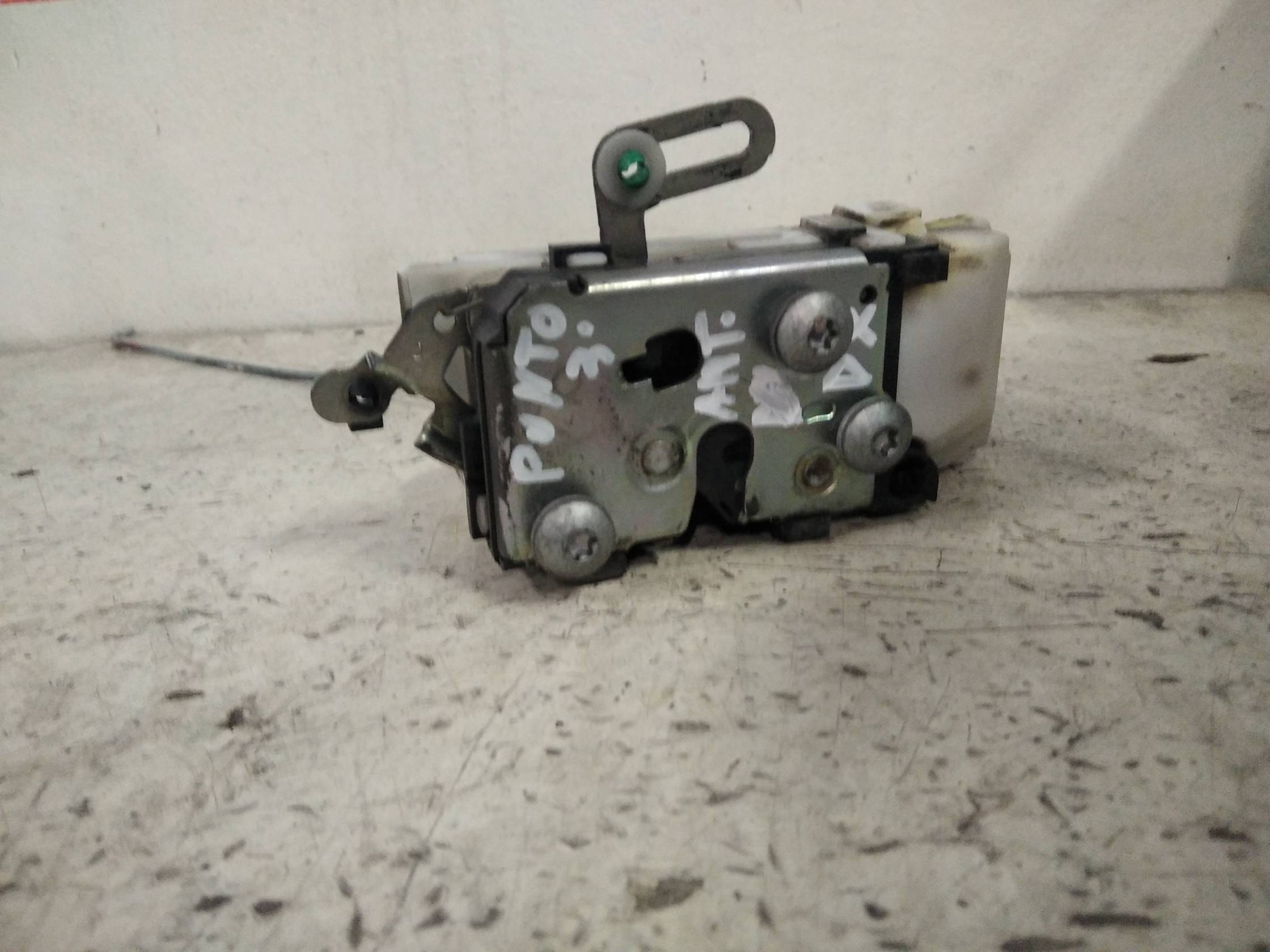 Serratura porta ant. dx.