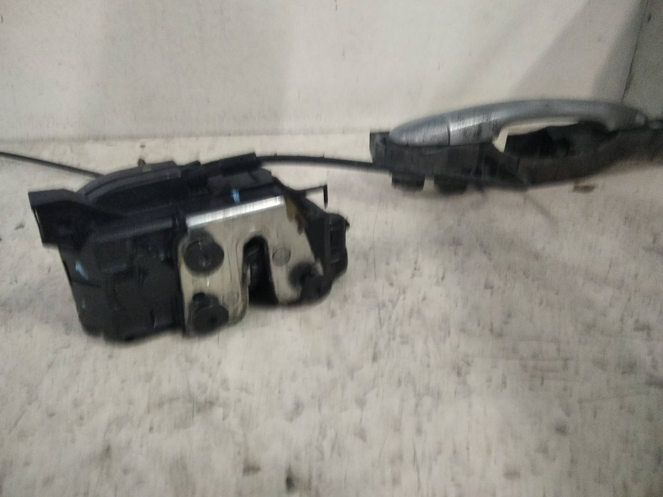 Serratura porta post. sx.